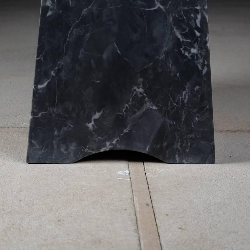 Contemporary Coulee Marble Side Table, Handmade in Italy In New Condition For Sale In Firenze, IT