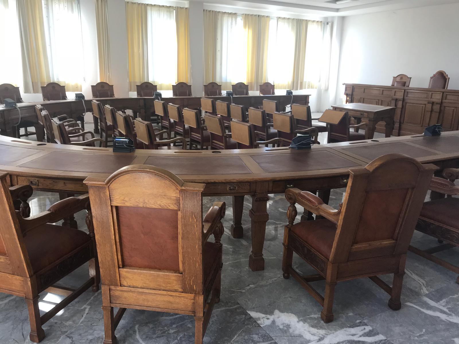Council Chamber Desks Chairs and Armchairs, Italy, 1920 In Excellent Condition In Budapest, HU