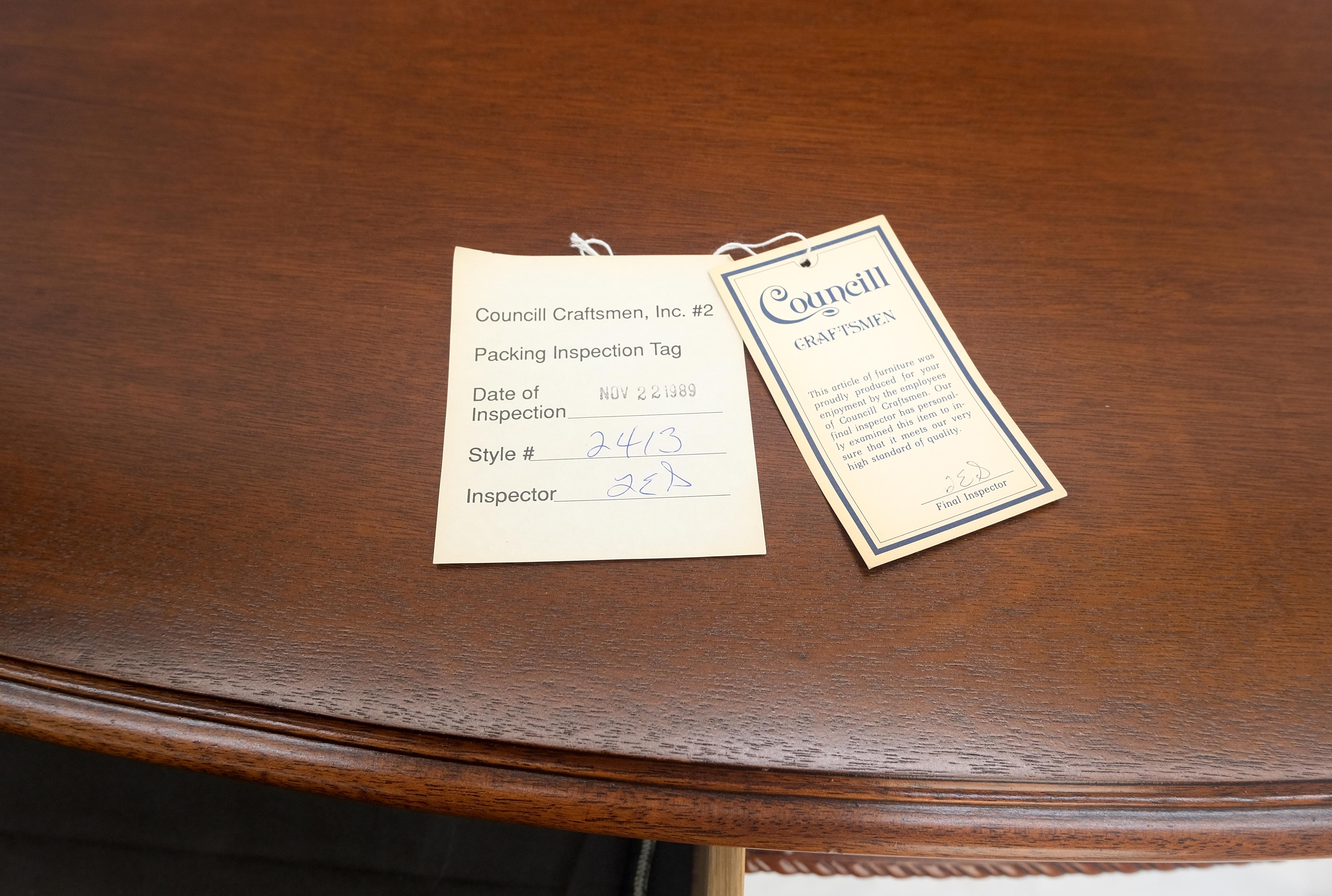 Council Flame Mahogany Two Drawers Console Table Server MINT en vente 9