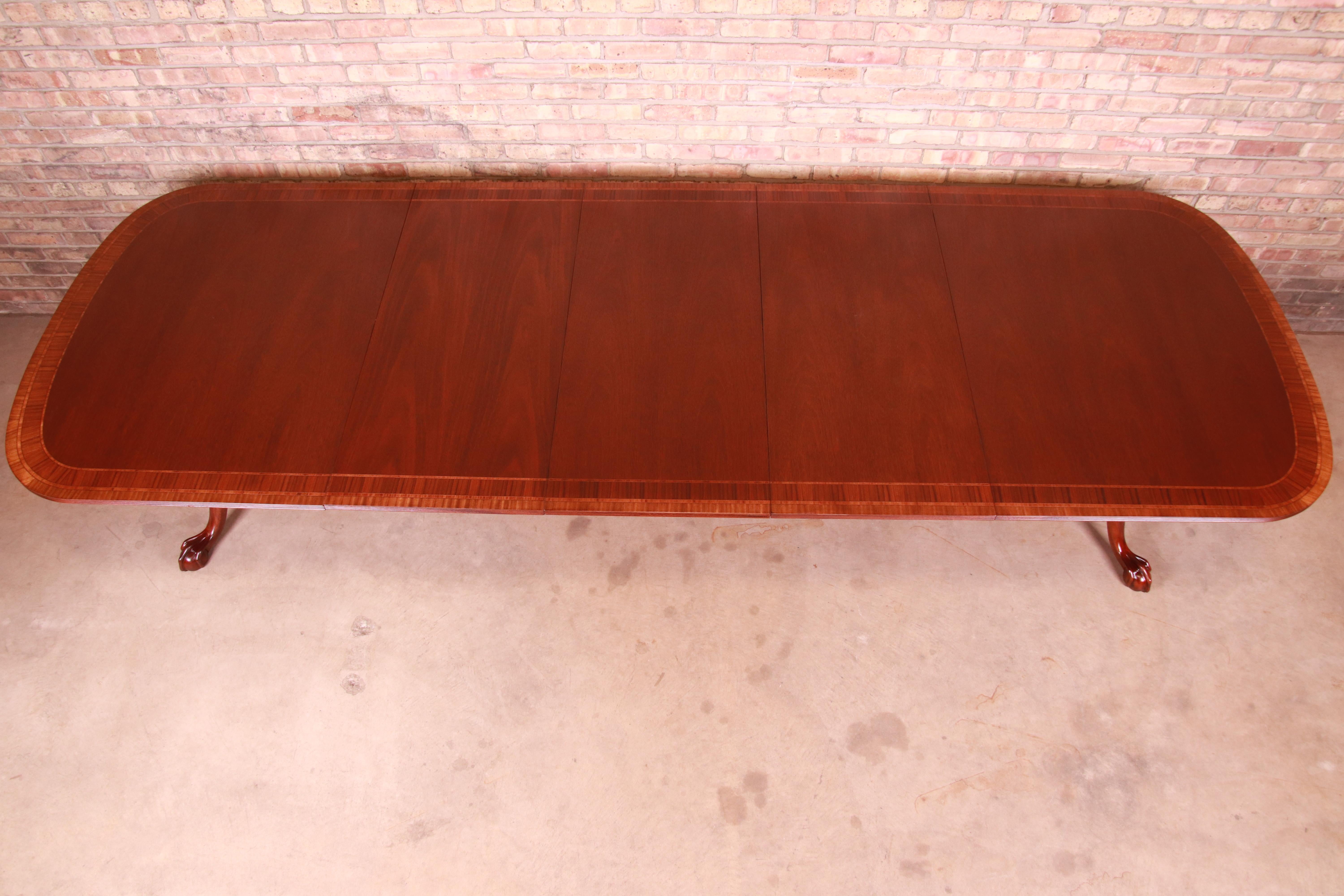 Councill Banded Mahogany Chippendale Double Pedestal Dining Table, Restored In Good Condition In South Bend, IN