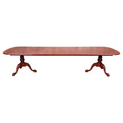 Councill Banded Mahogany Chippendale Double Pedestal Dining Table:: restauriert