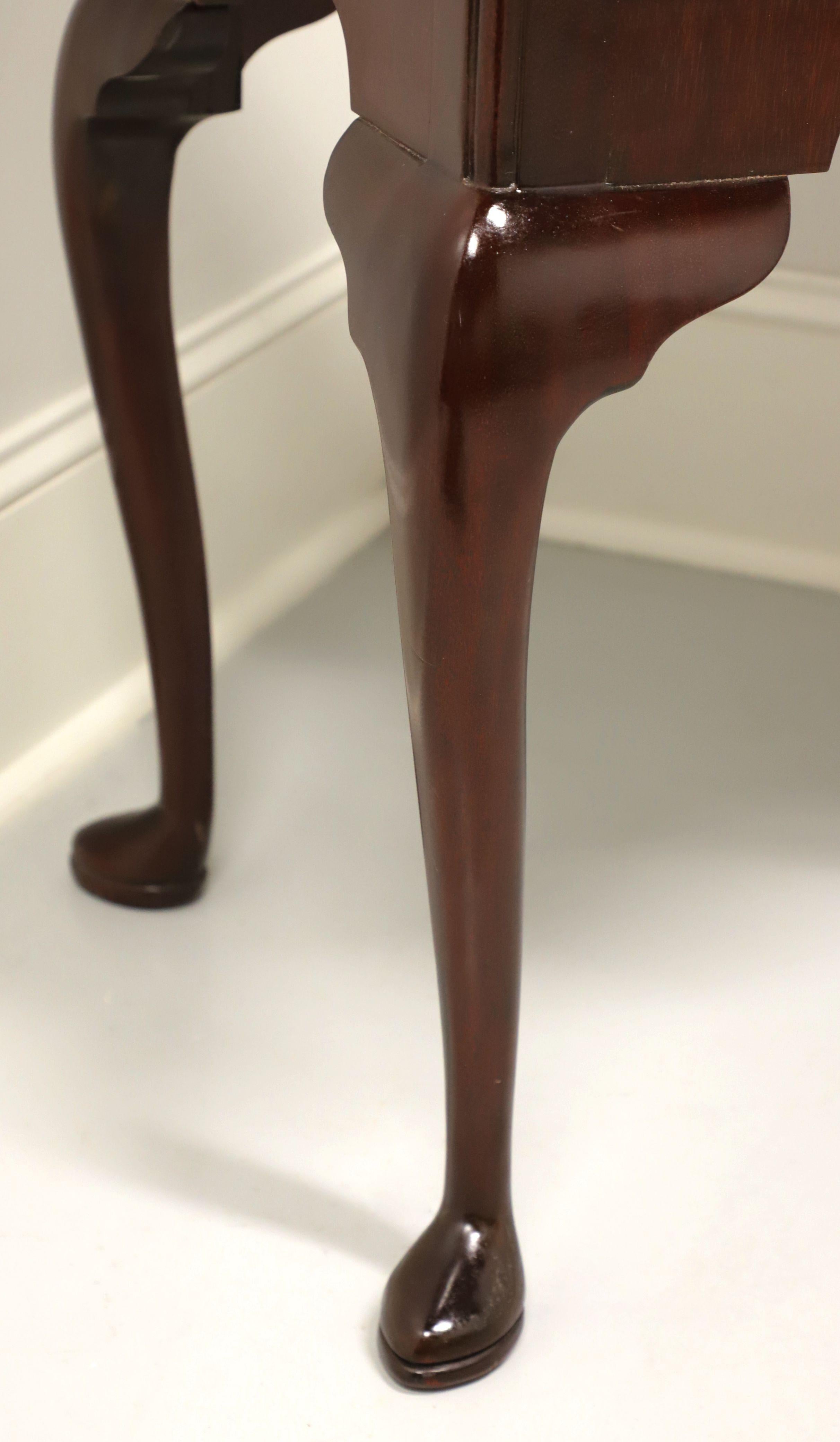 20th Century COUNCILL Banded Mahogany Queen Anne Side Table For Sale