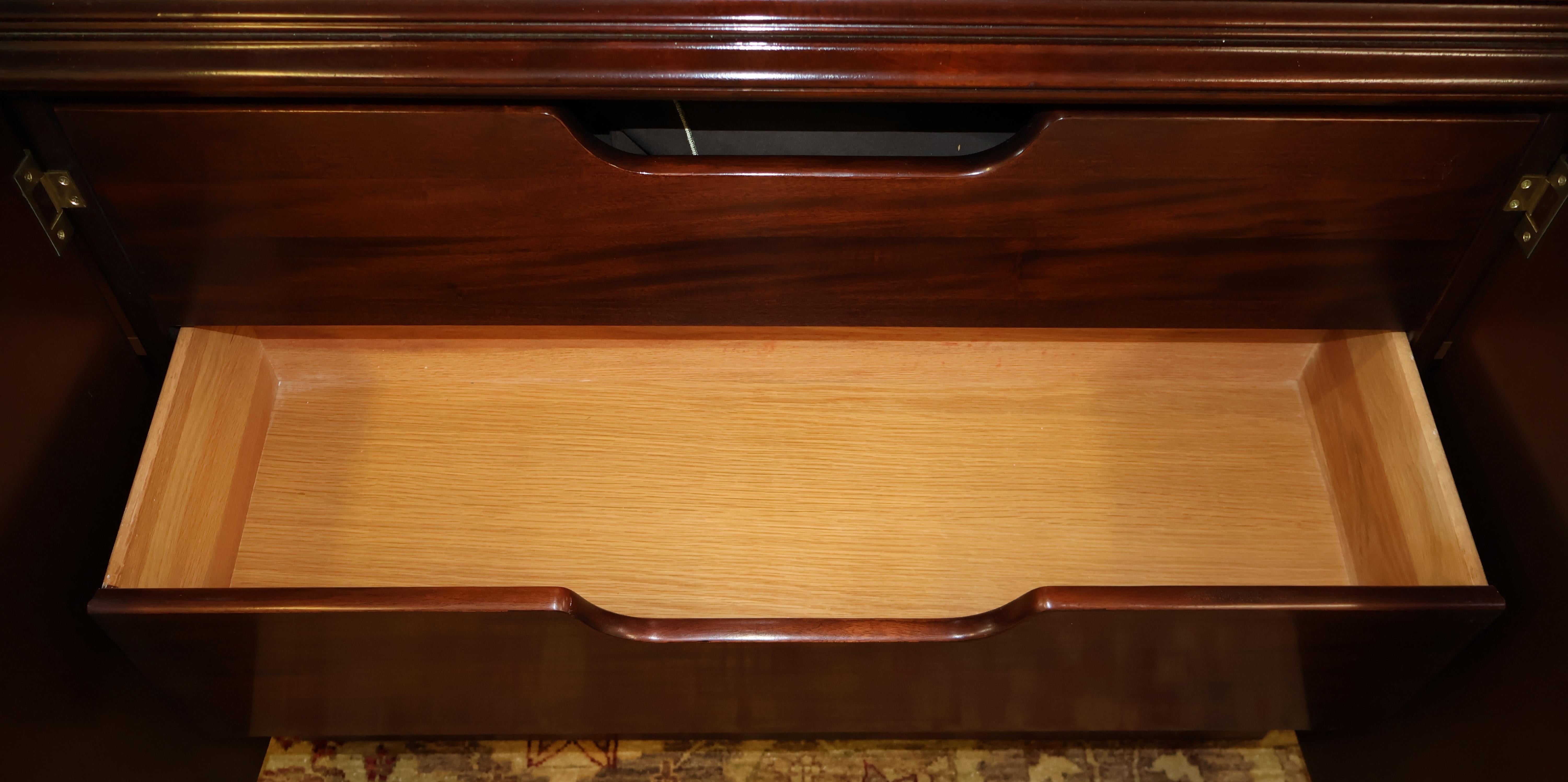 Councill Craftsman Flame Mahogany Bookcase China Breakfront 8