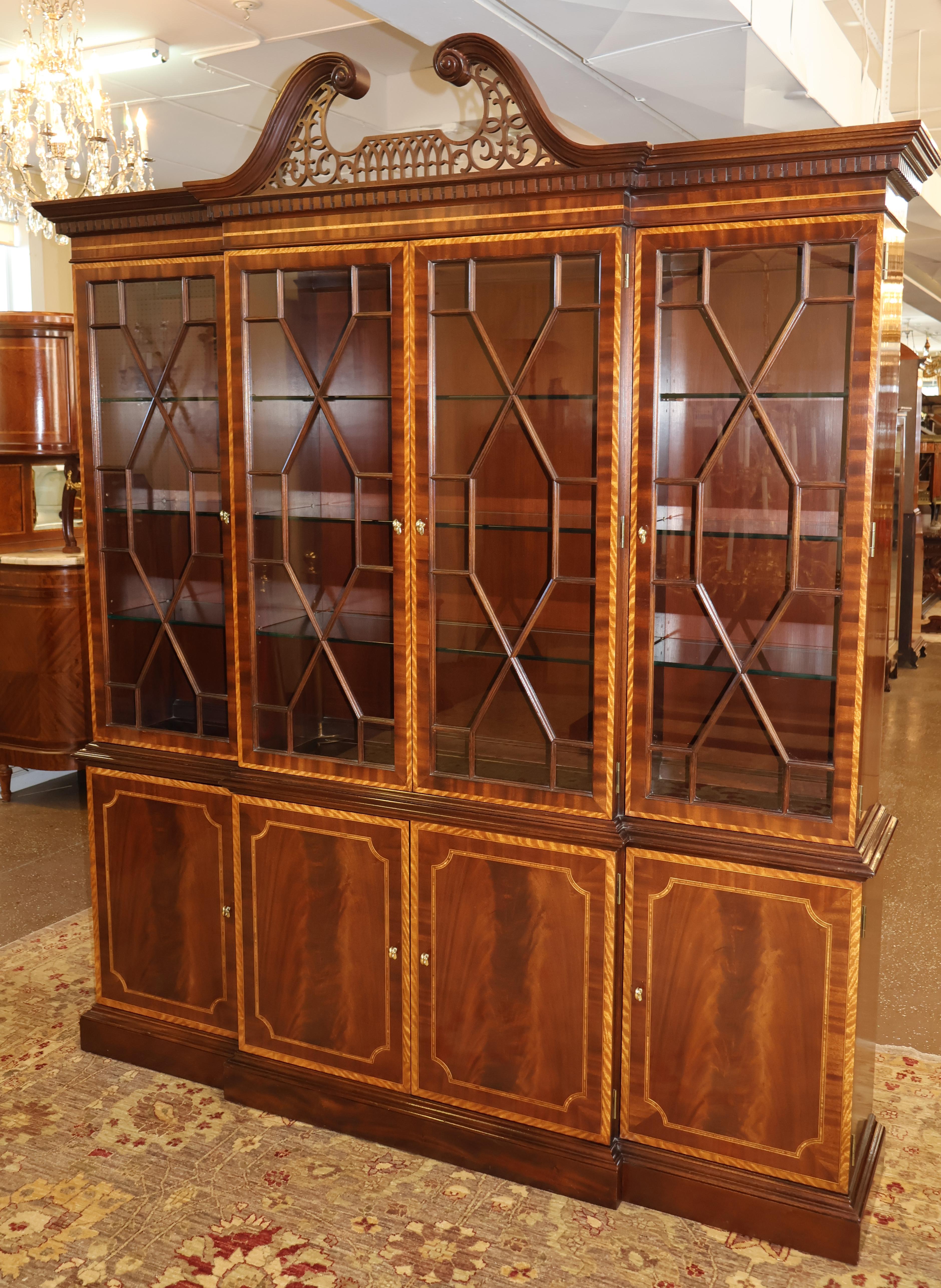 Councill Craftsman Flame Mahogany Regency Style Breakfront In Good Condition In Long Branch, NJ
