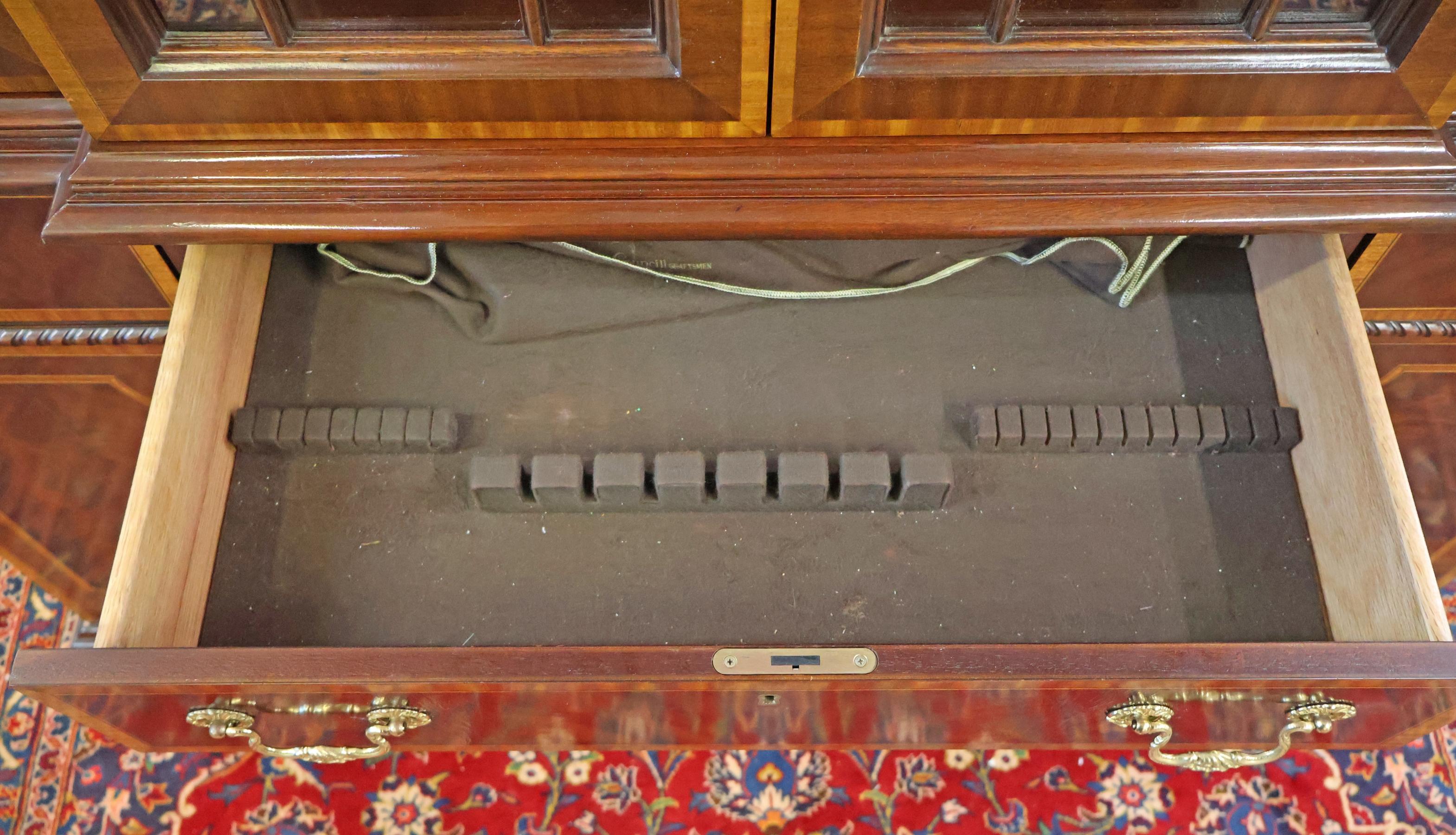 Councill Craftsman Inlaid Regency Style China Cabinet Bookcase Breakfront in vendita 7