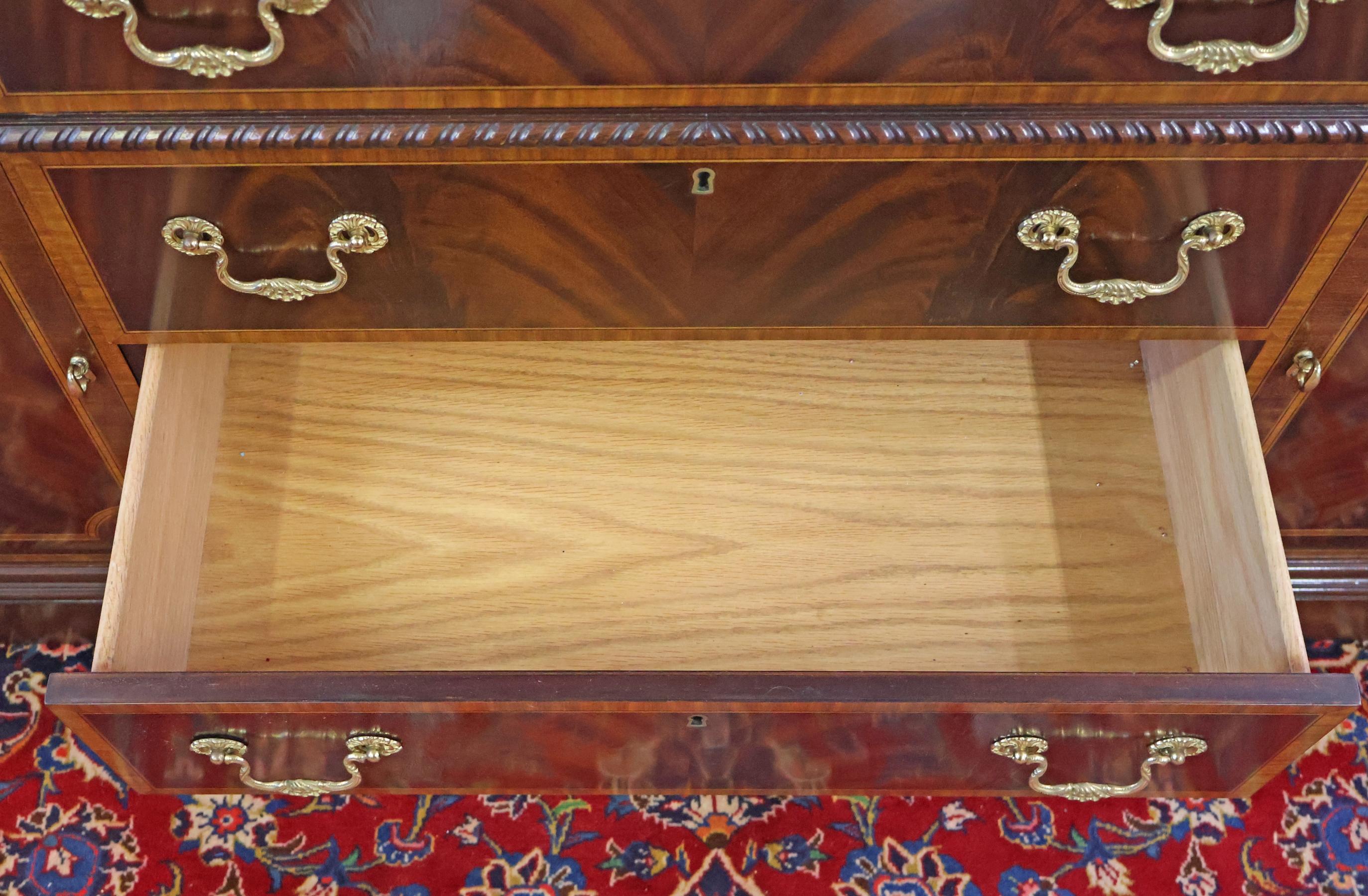 Councill Craftsman Inlaid Regency Style China Cabinet Bookcase Breakfront in vendita 8