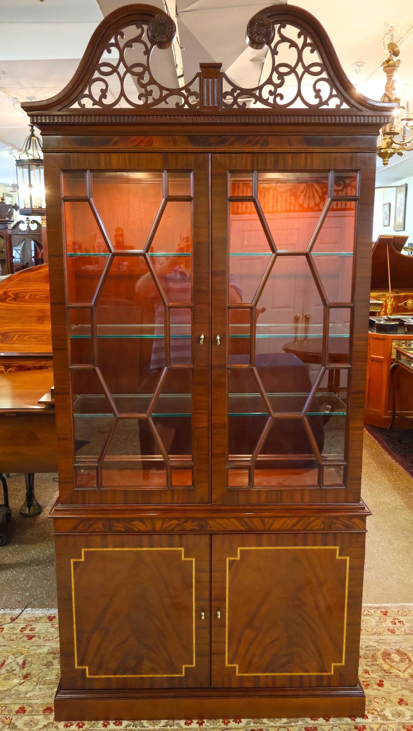 Councill Craftsman Regency Style Flame Mahogany Curio China Display Cabinet For Sale 7
