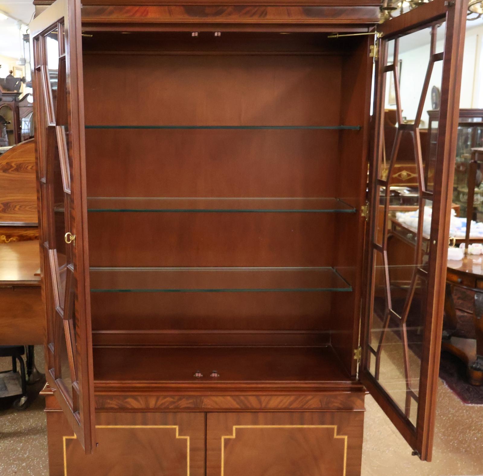 Councill Craftsman Regency Style Flame Mahogany Curio China Display Cabinet For Sale 3