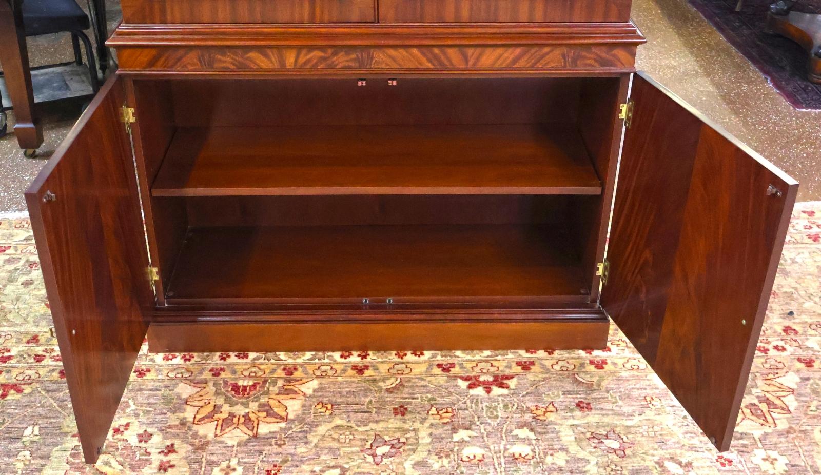 Councill Craftsman Regency Style Flame Mahogany Curio China Display Cabinet For Sale 4