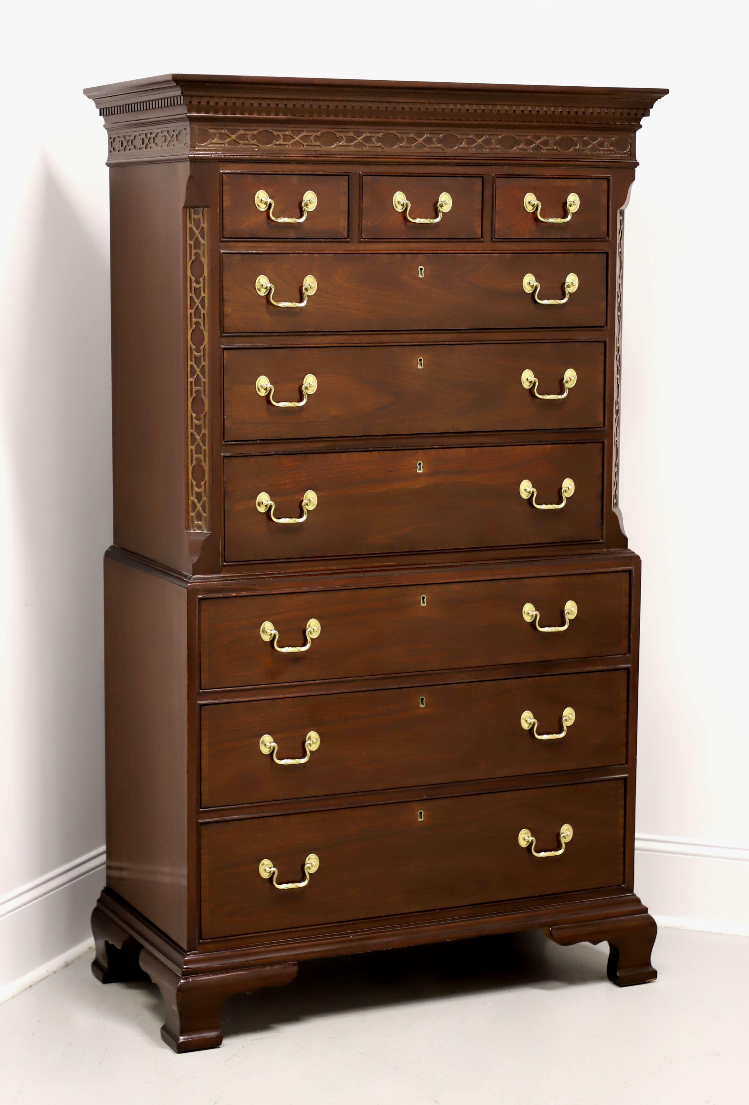 COUNCILL CRAFTSMEN Banded Mahogany Chippendale Style Chest on Chest For Sale 7
