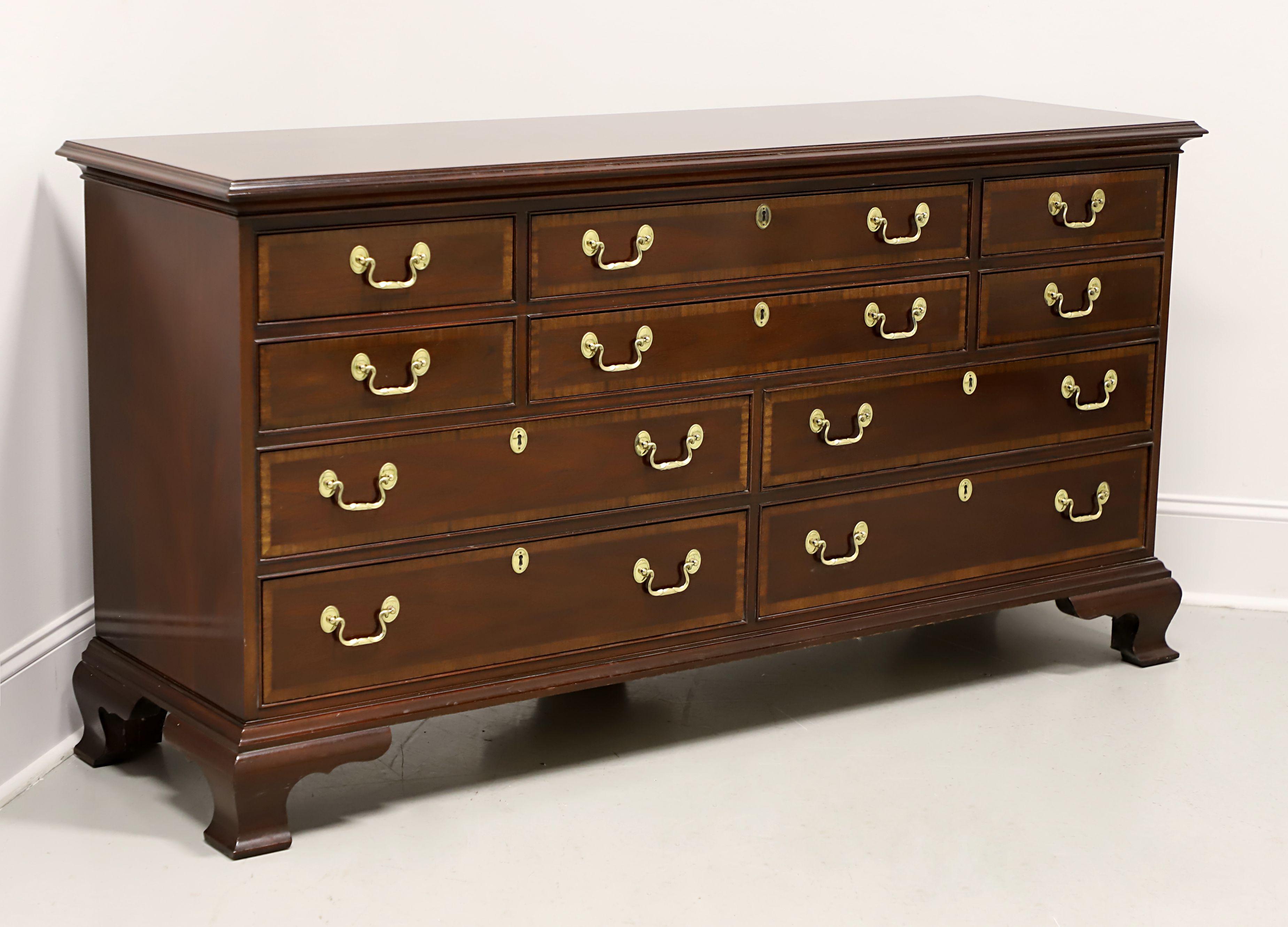COUNCILL CRAFTSMEN Banded Mahogany Chippendale Style Triple Dresser For Sale 7