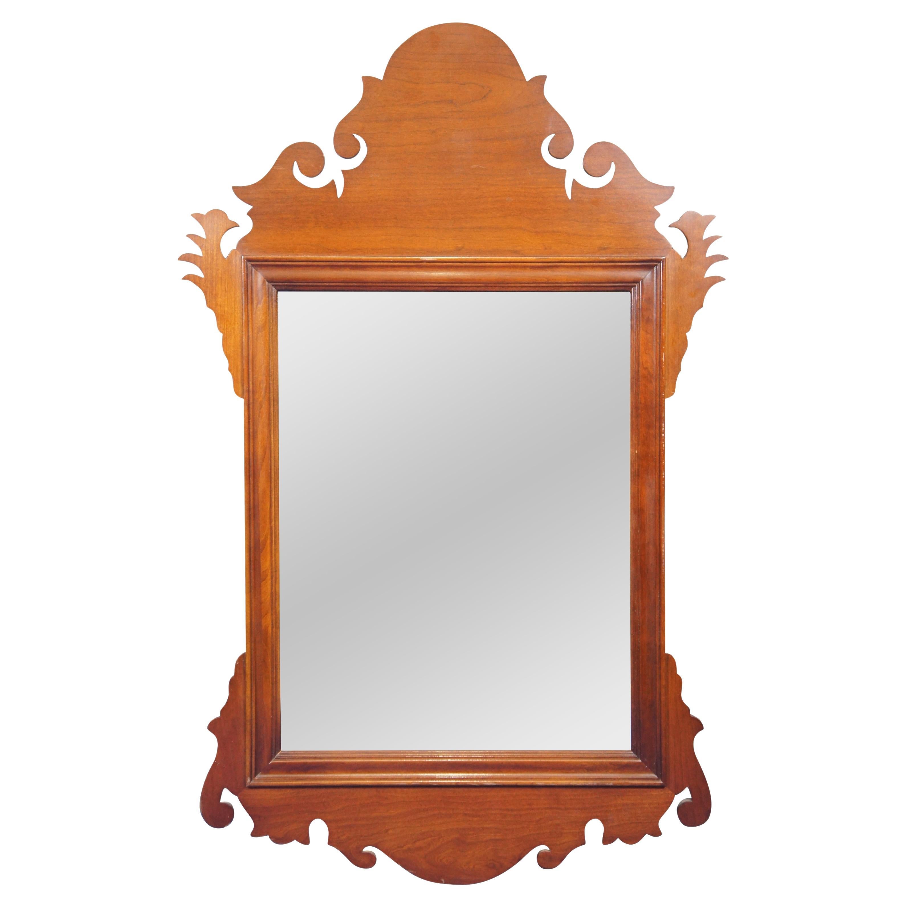 Consejo Artesano Chippendale Cerezo Tallado Espejo de Pared Biselado 47 en venta