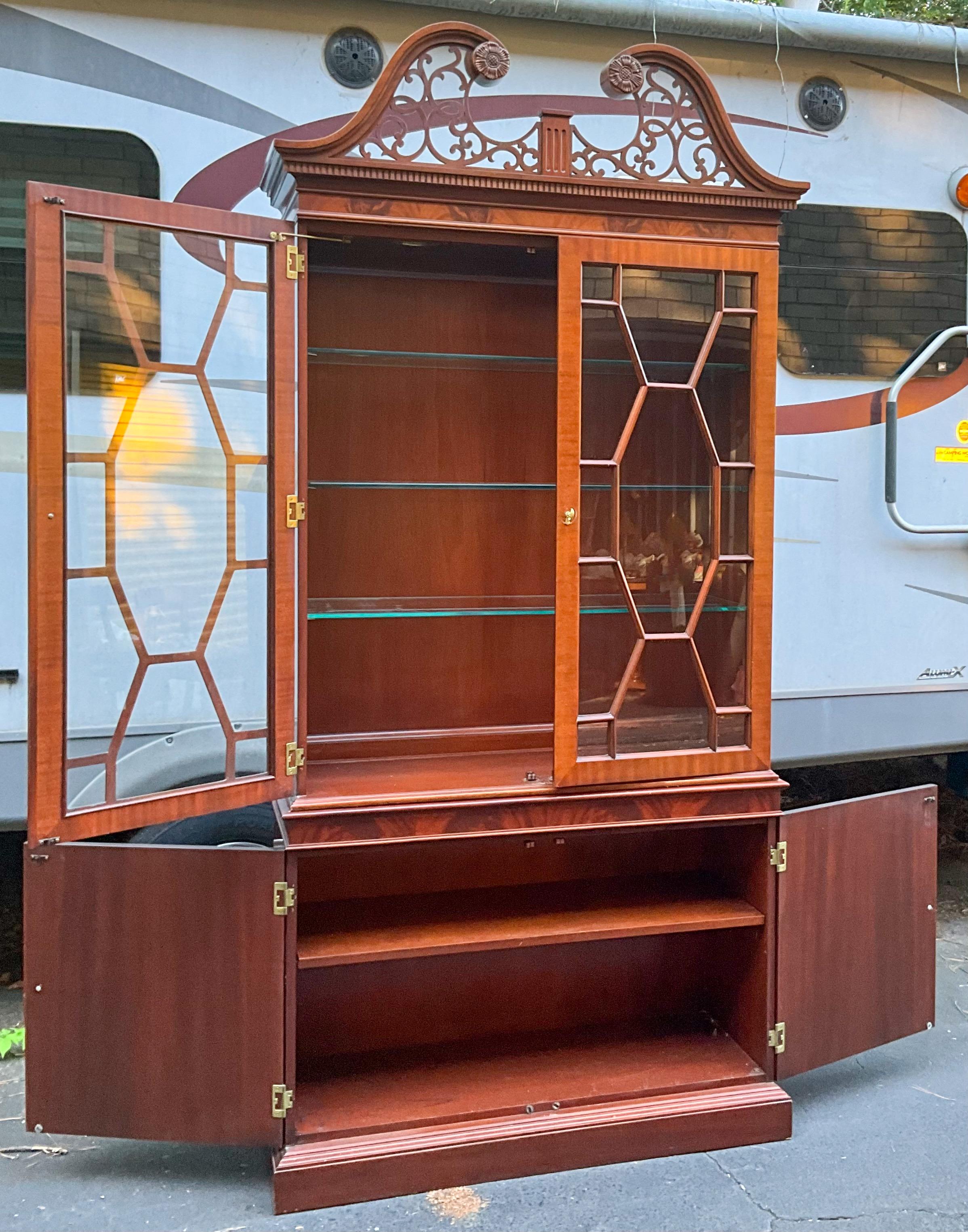 Councill Craftsmen Chinese Chippendale Style Mahogany China Cabinets - Pair  In Good Condition In Kennesaw, GA