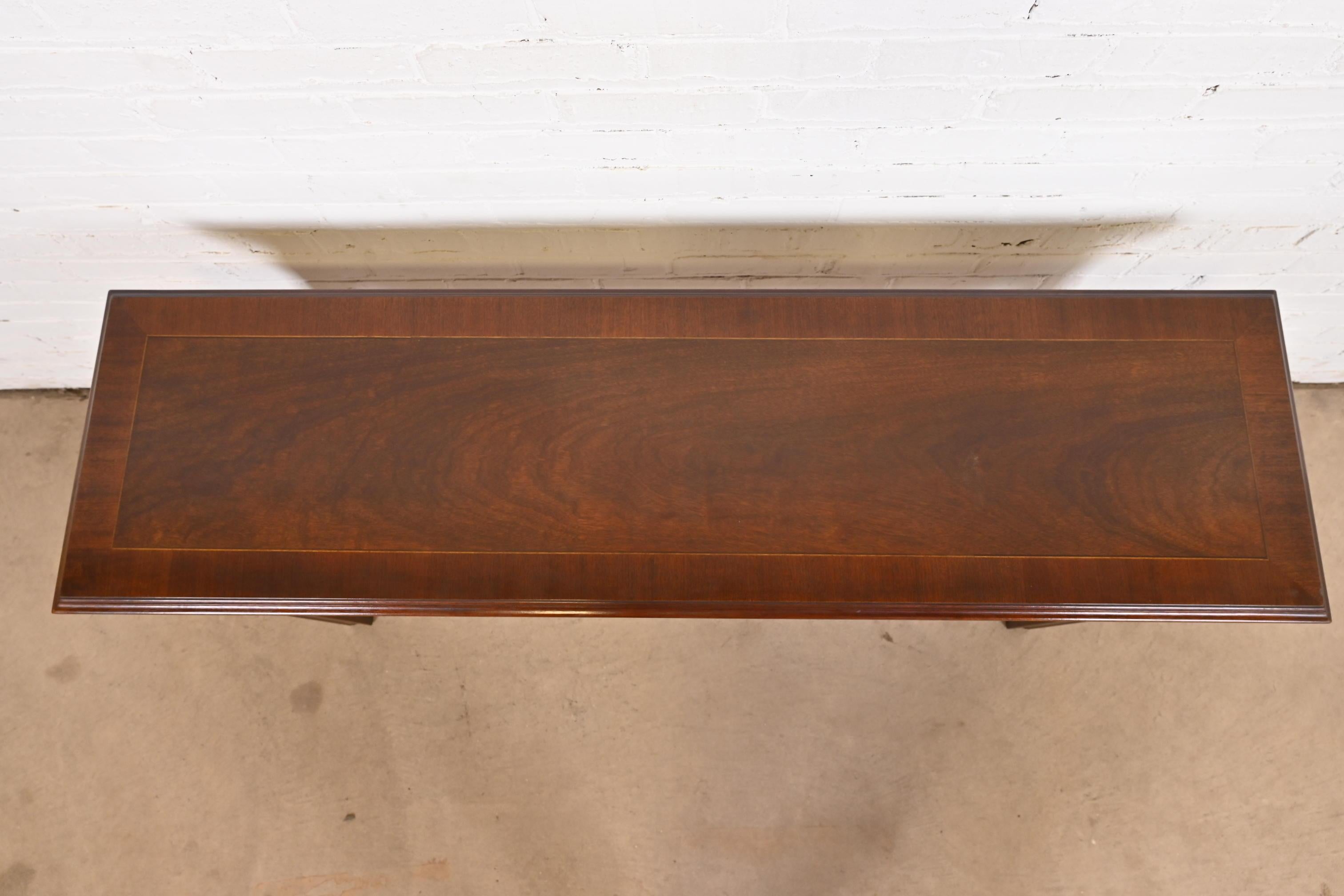 Councill Craftsmen Georgian Carved Banded Mahogany Console Table For Sale 3