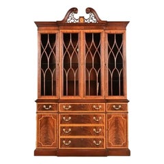 Armoire-bibliothèque géorgienne en acajou avec éclairage, de la marque Councill Craftsmen