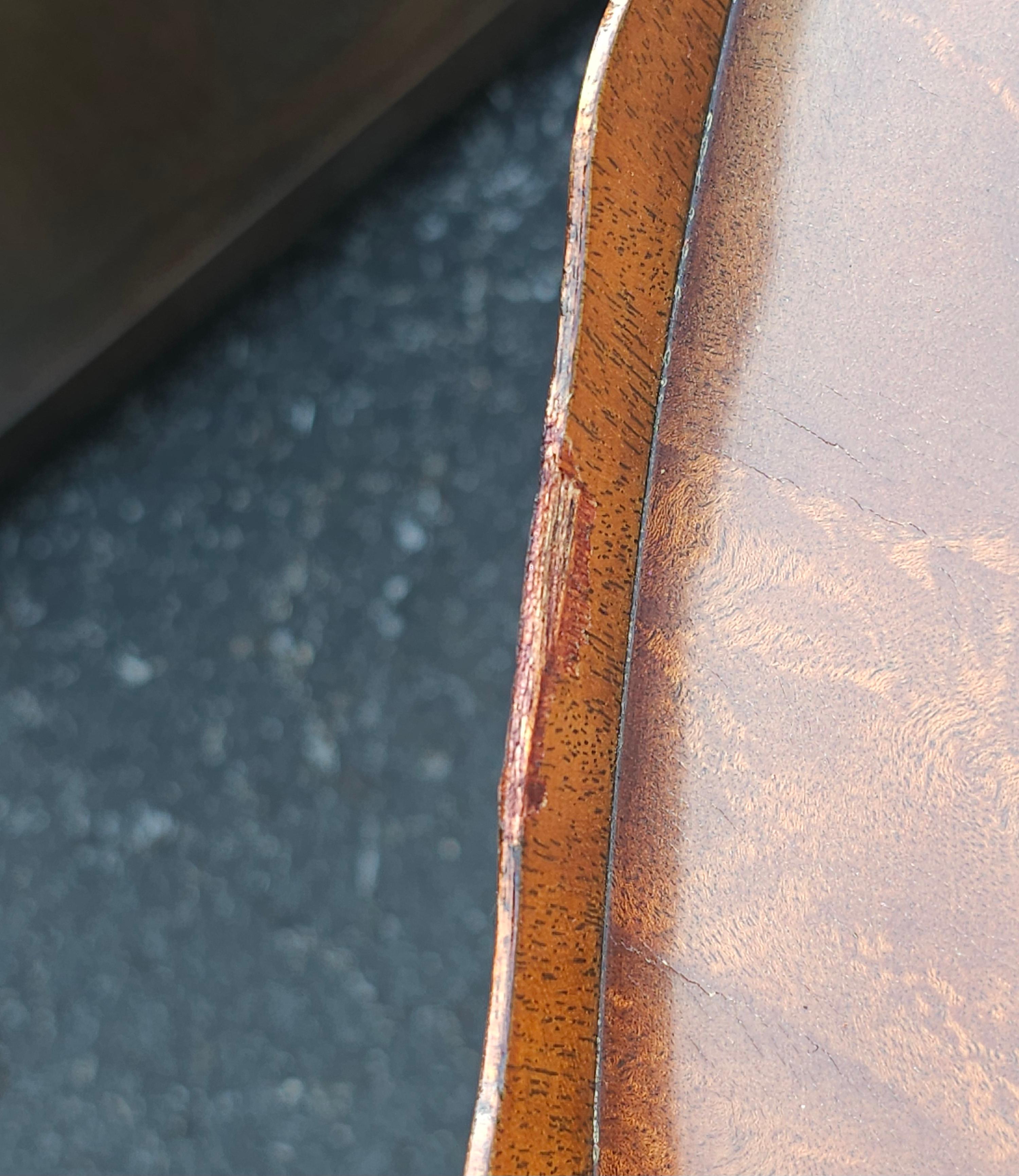 Councill Craftsmen, georgianischer Mahagoni-Tabletttisch mit Wellenschliff-Galerie im Angebot 3