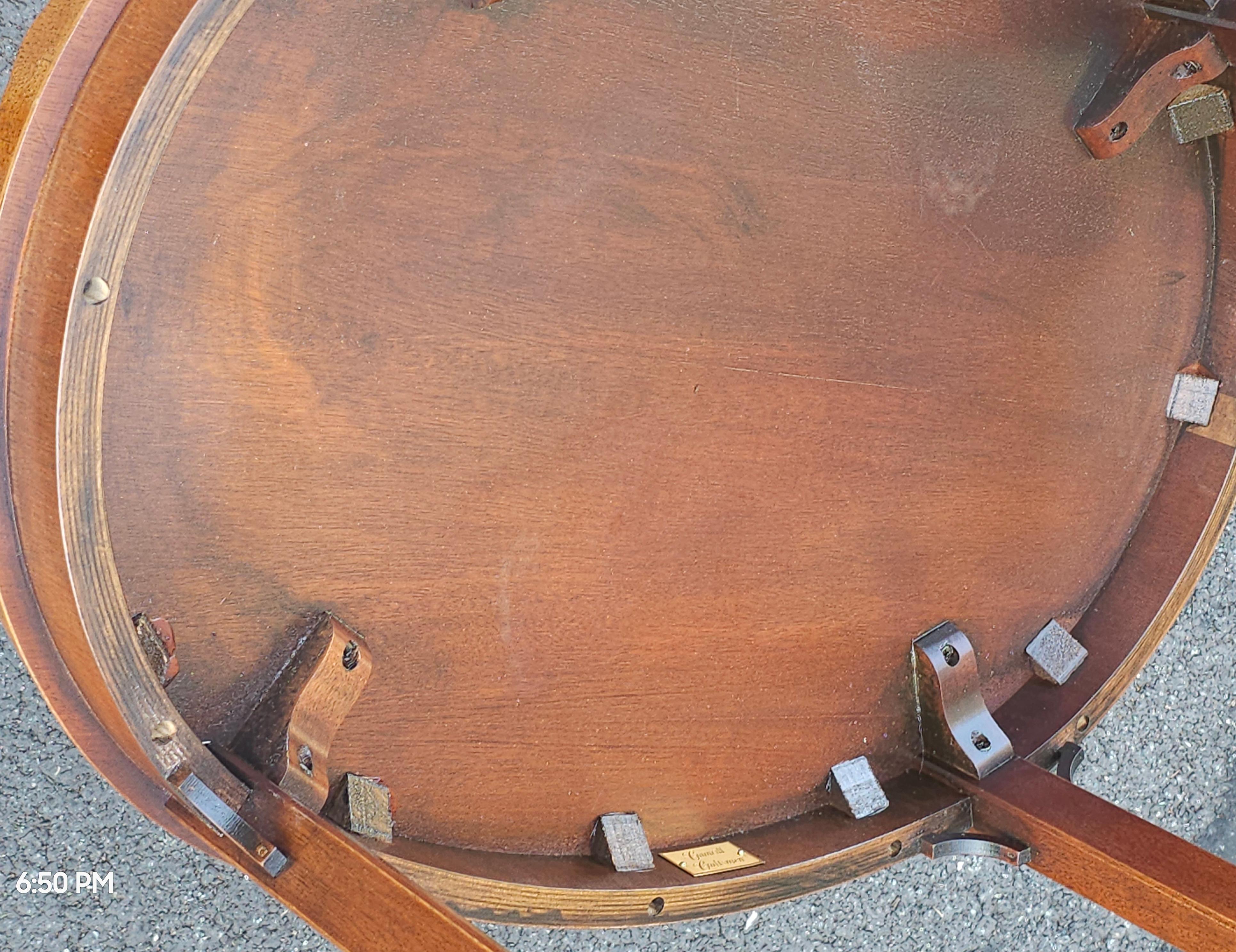 Councill Craftsmen, georgianischer Mahagoni-Tabletttisch mit Wellenschliff-Galerie im Angebot 2