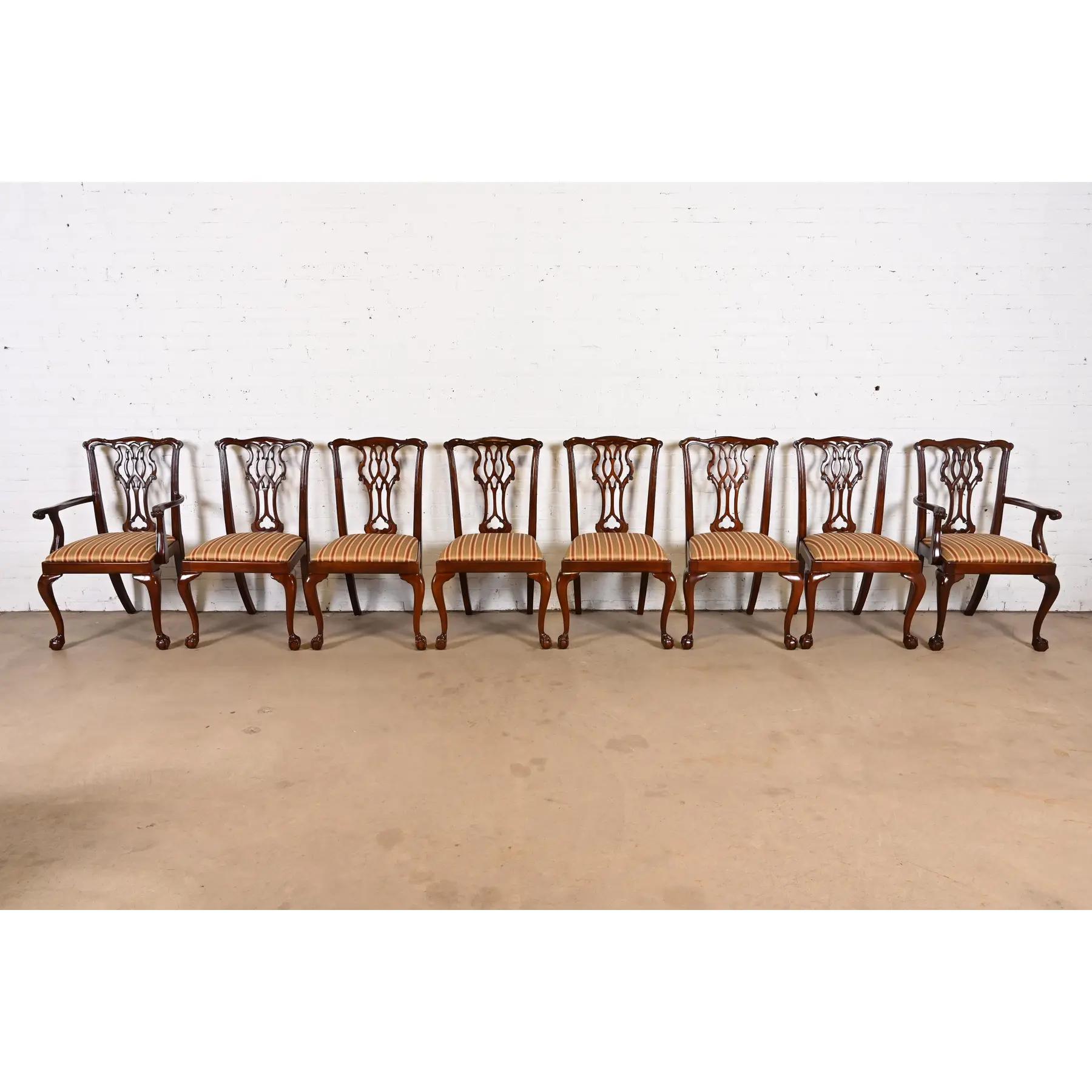 Georgien Councill Furniture Chippendale ensemble de huit chaises de salle à manger en acajou sculpté en vente