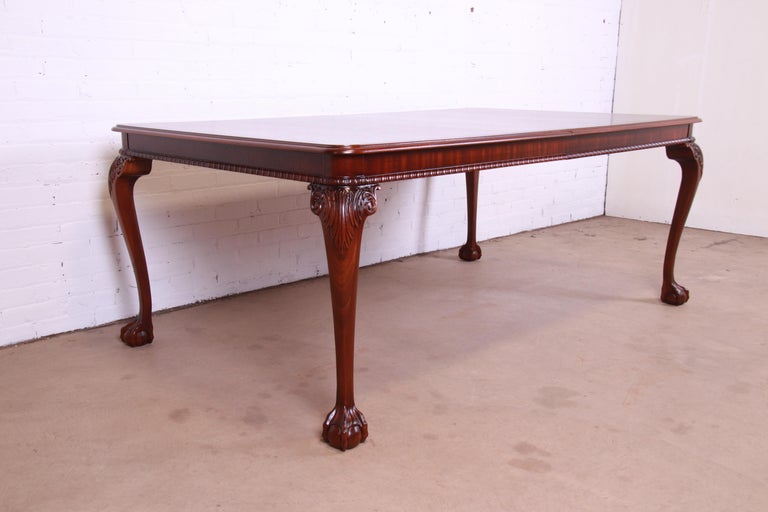 Councill Furniture Chippendale Carved Mahogany Dining Table, Newly Refinished For Sale 9