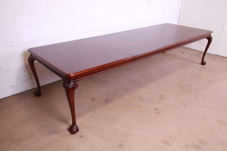 Ebony Councill Furniture Chippendale Carved Mahogany Dining Table, Newly Refinished For Sale