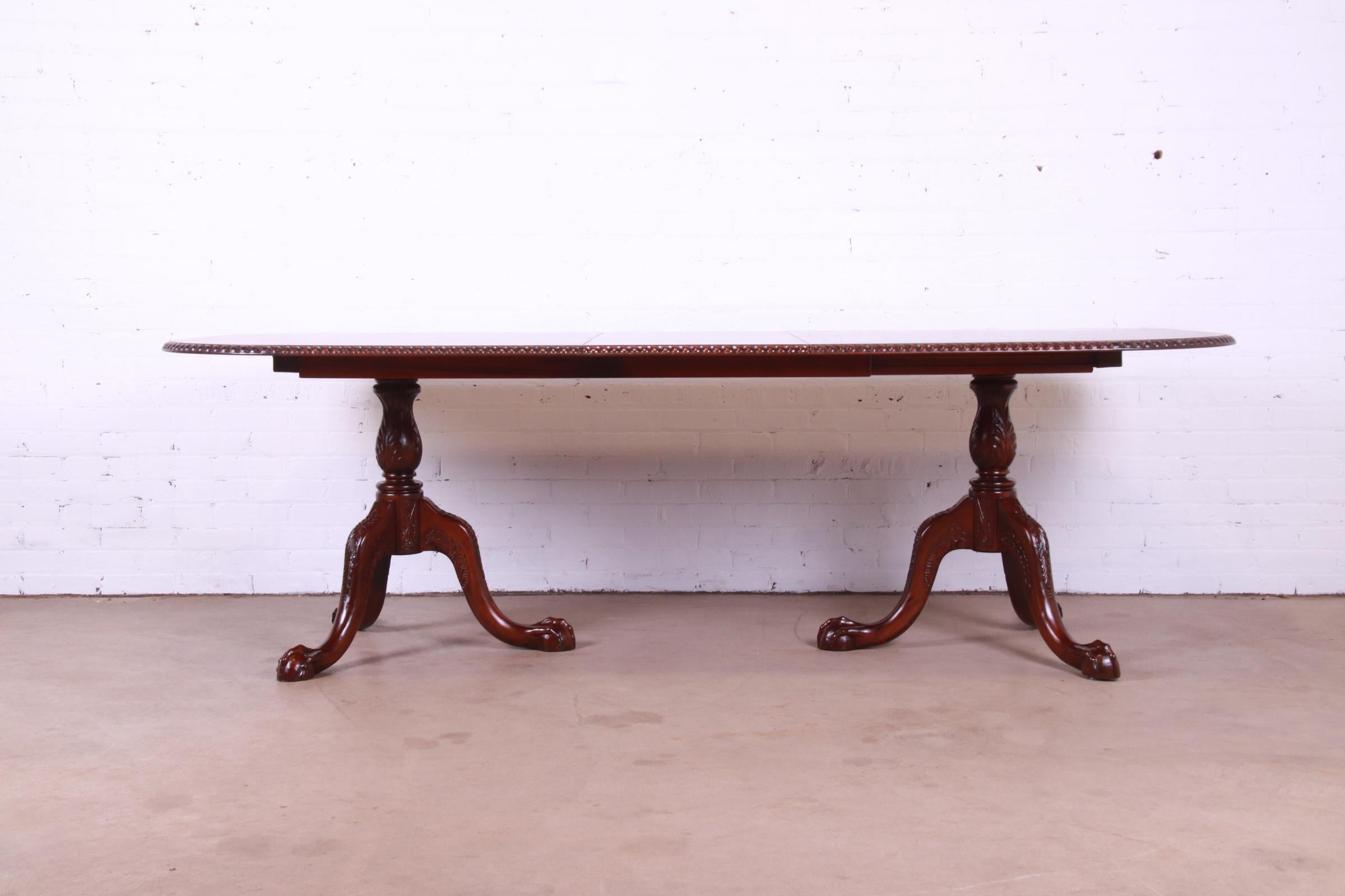 Councill Furniture Chippendale Mahogany Double Pedestal Dining Table, Refinished In Good Condition For Sale In South Bend, IN