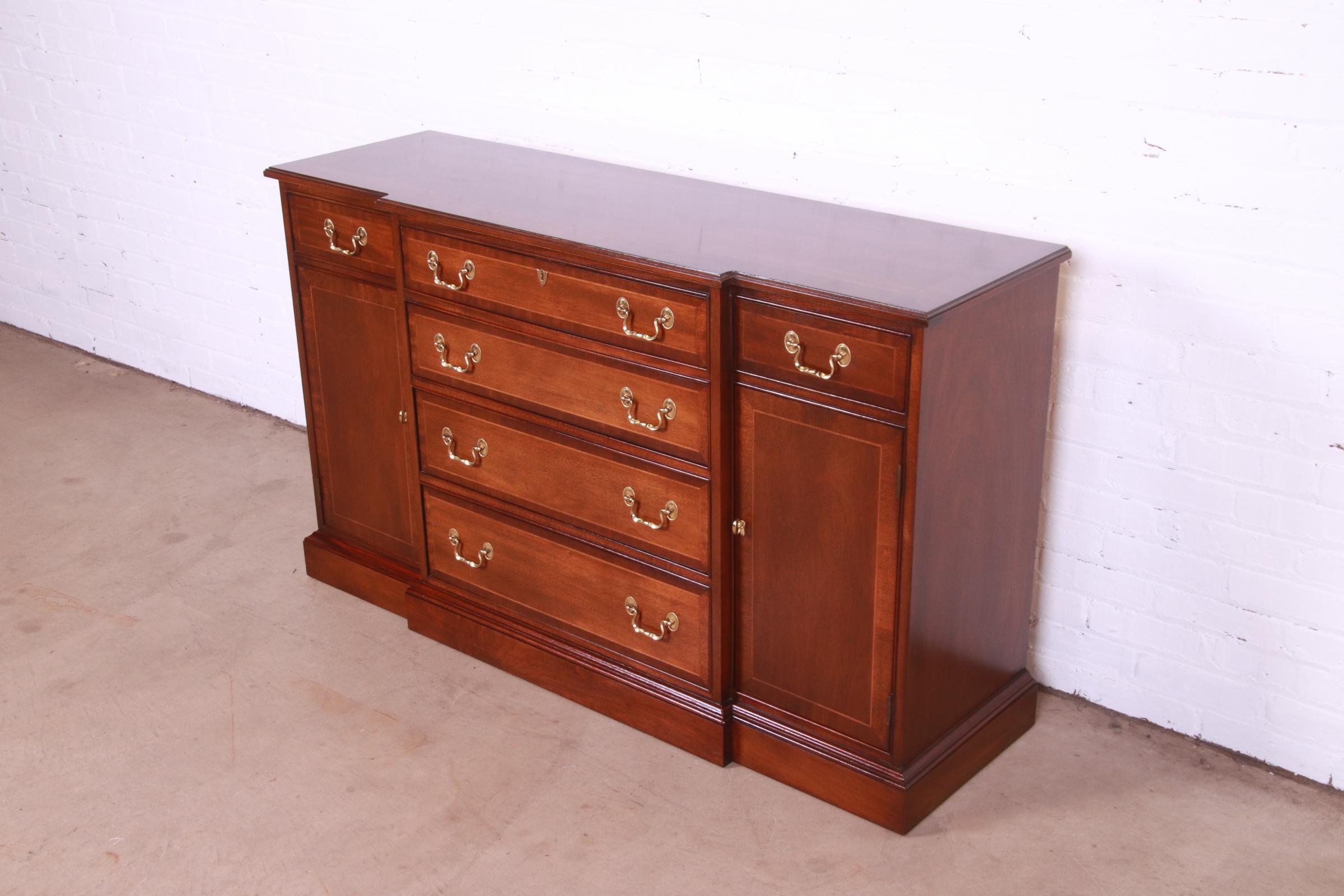 Councill Furniture Georgian Banded Mahogany Breakfront Sideboard In Good Condition In South Bend, IN