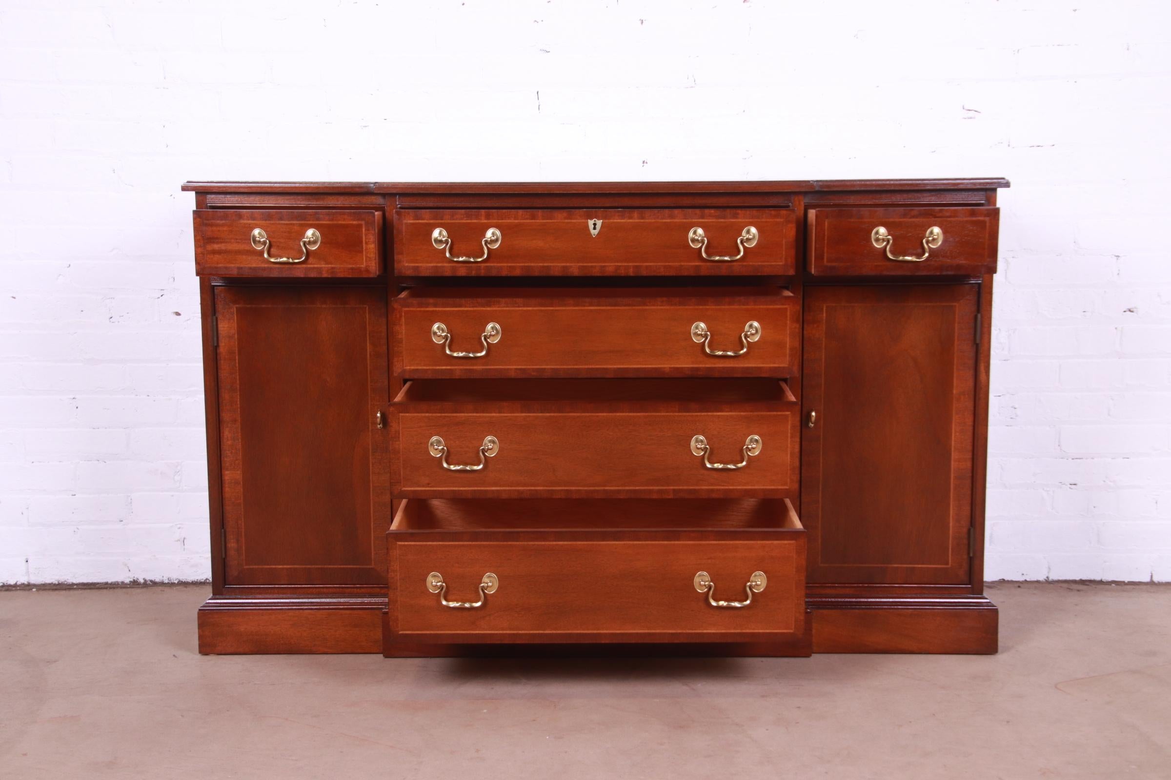 Councill Furniture Georgian Banded Mahogany Breakfront Sideboard 2