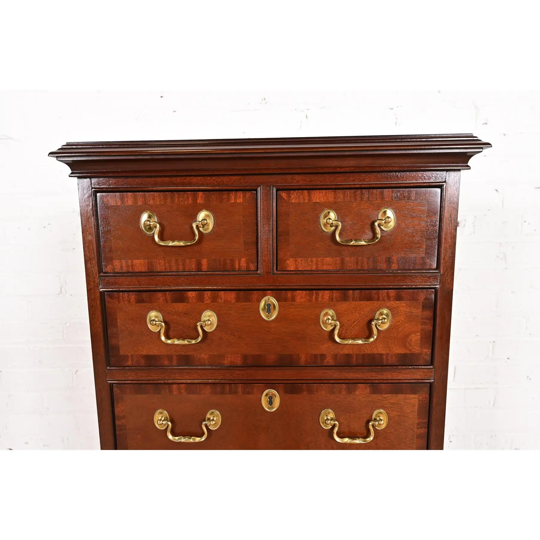 Councill Furniture Cassapanca o Semainier in mogano a fasce georgiano in vendita 5