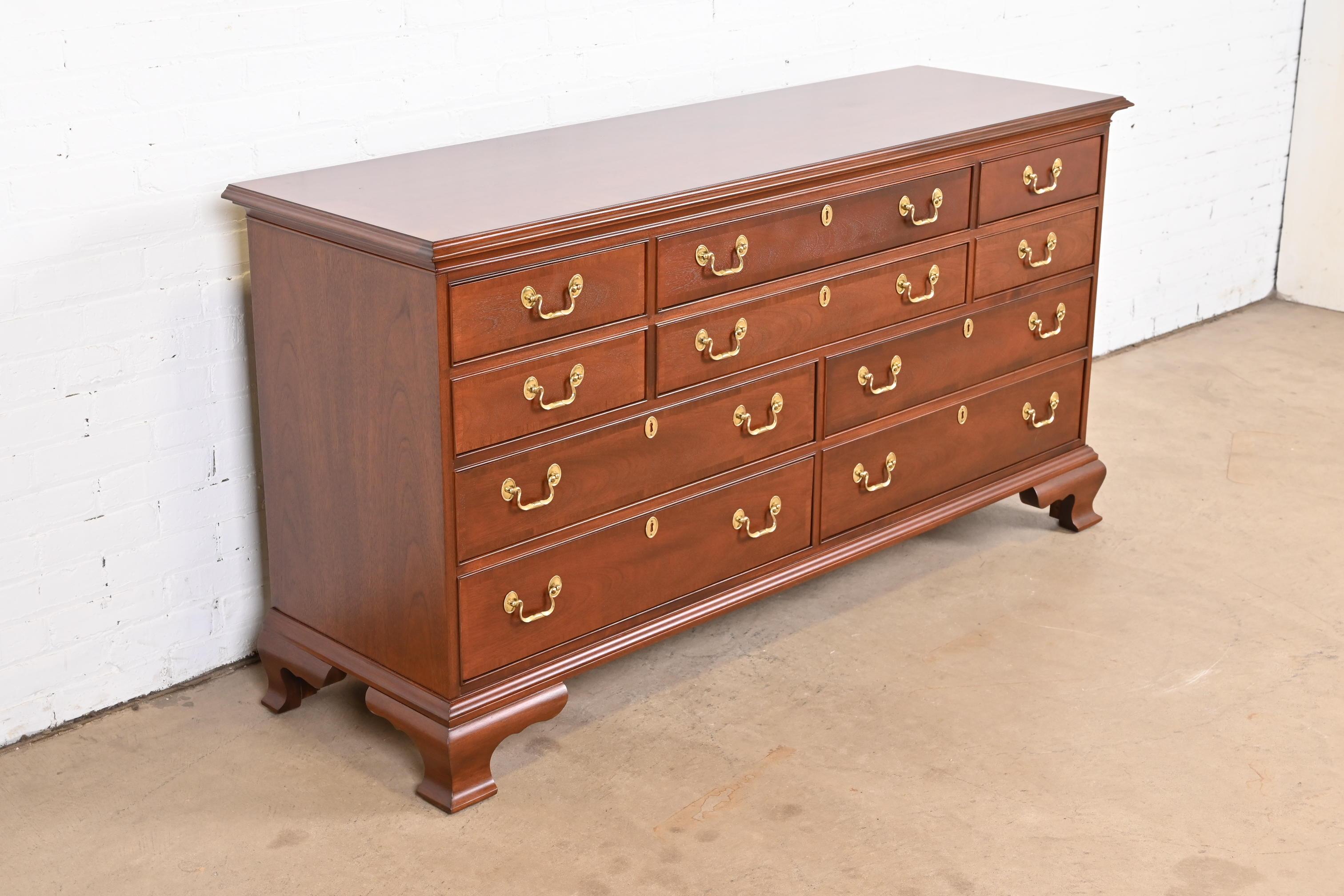 Brass Councill Furniture Georgian Banded Mahogany Ten-Drawer Dresser, Newly Refinished For Sale