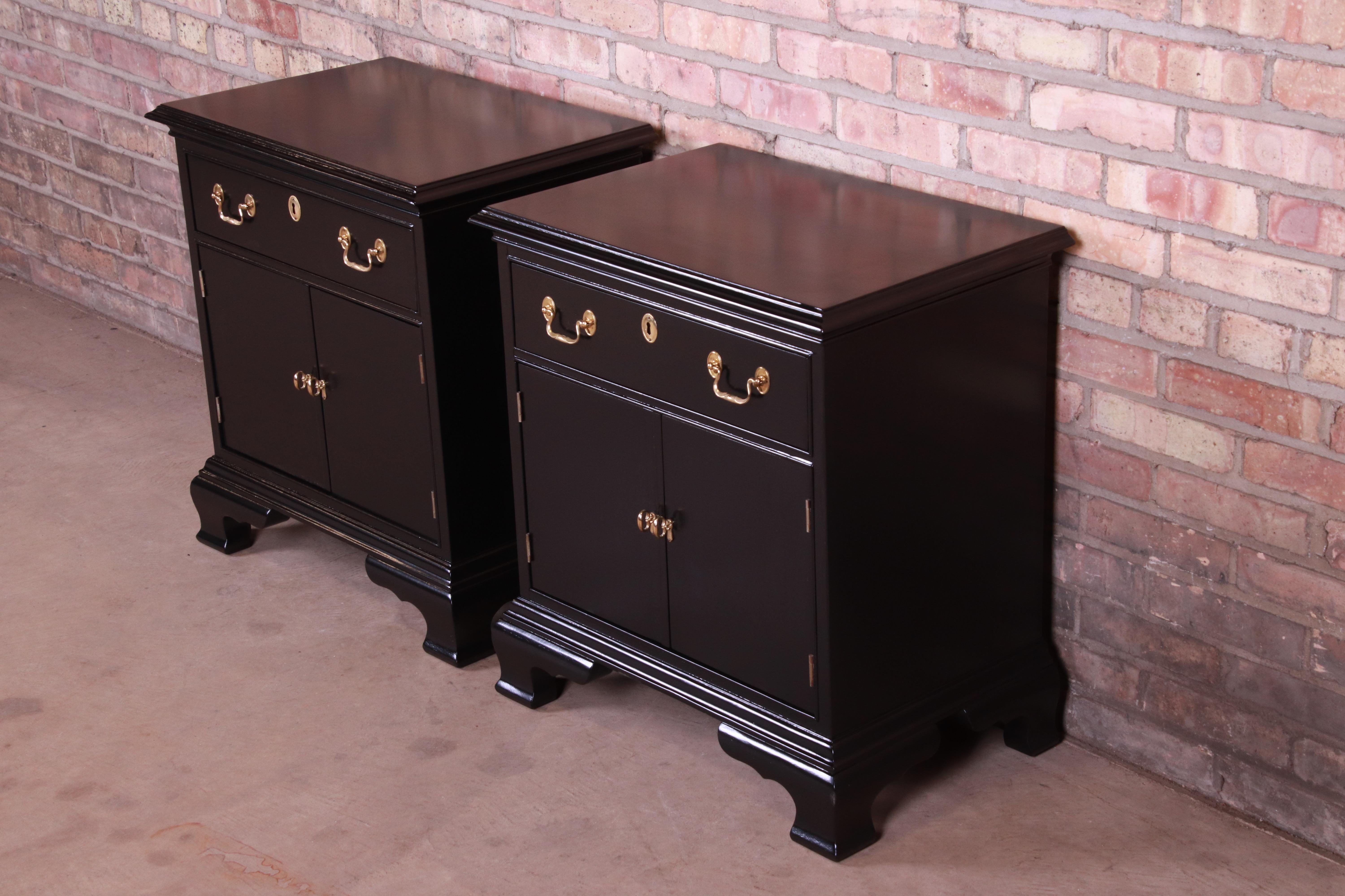 Councill Furniture Georgian Black Lacquered Nightstands, Newly Refinished In Good Condition In South Bend, IN