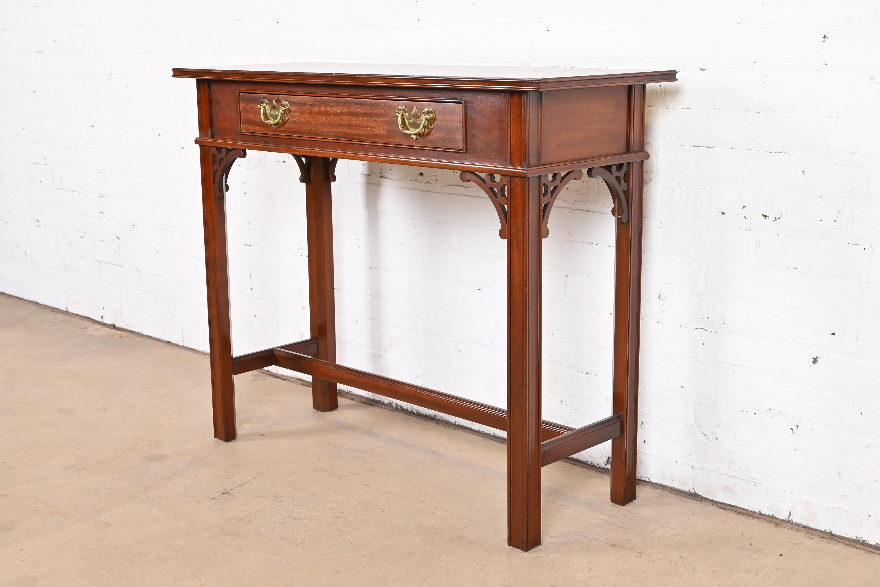 20th Century Councill Furniture Georgian Carved Banded Mahogany Console Table For Sale