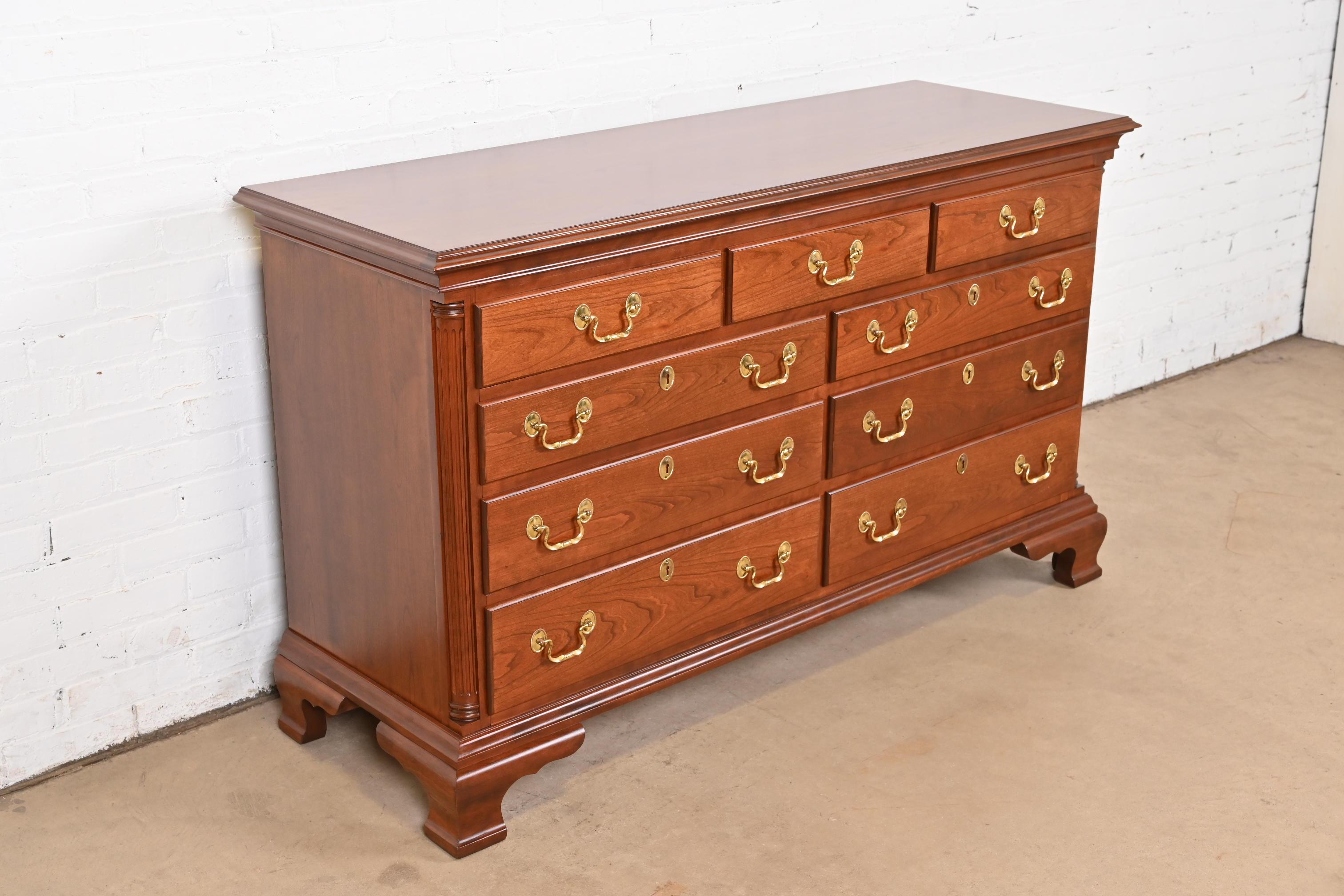 Late 20th Century Councill Furniture Georgian Carved Cherry Wood Nine-Drawer Dresser, Refinished For Sale
