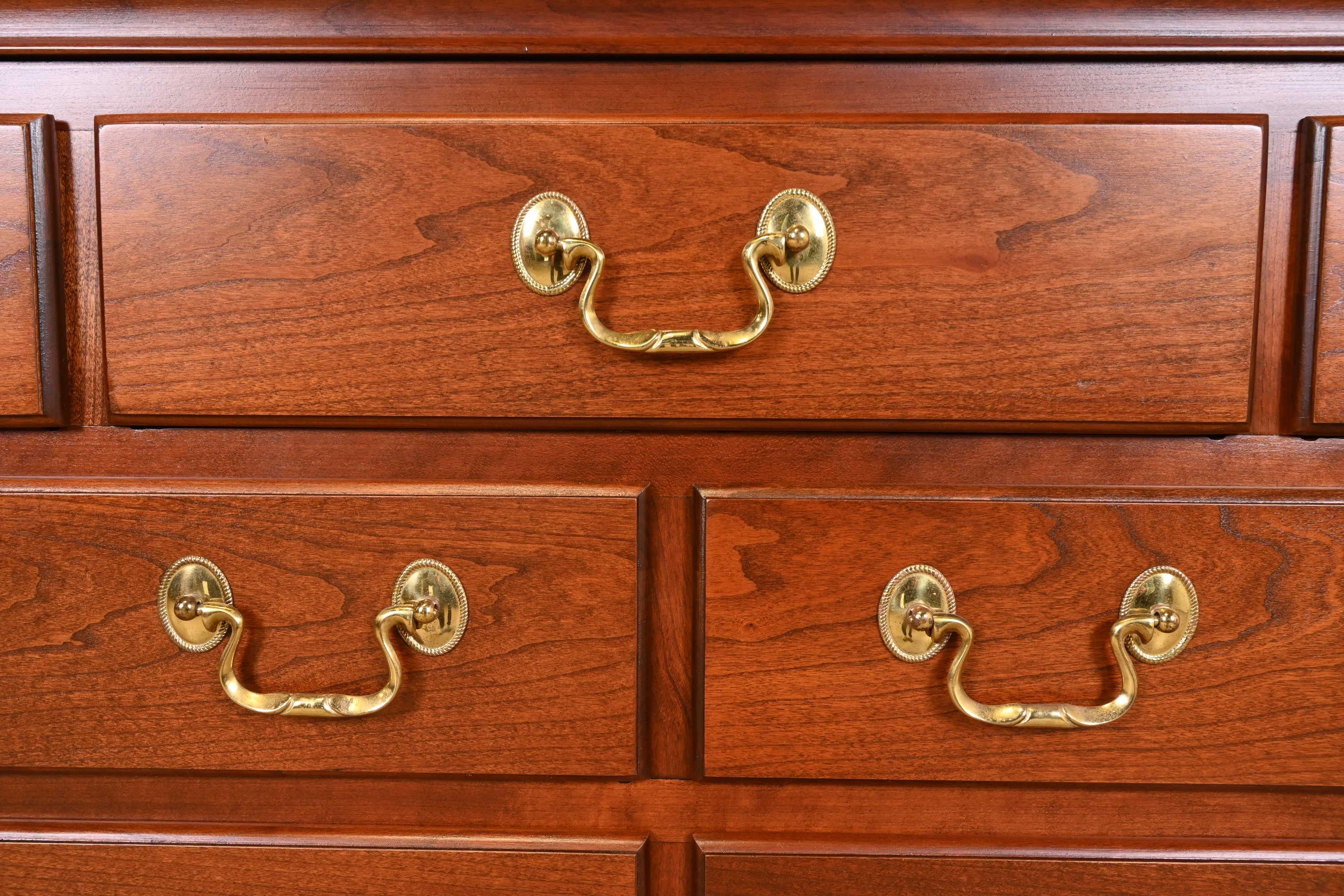 Councill Furniture Georgian Carved Cherry Wood Nine-Drawer Dresser, Refinished For Sale 2