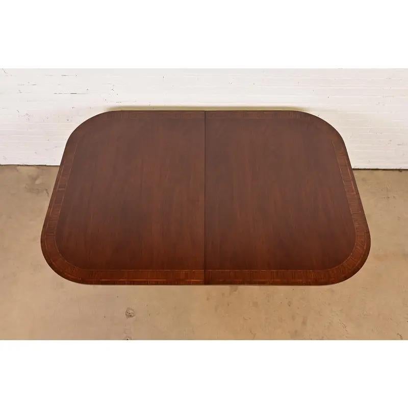 Tavolo da pranzo allungabile in mogano georgiano di Councill, appena rifinito in vendita 3