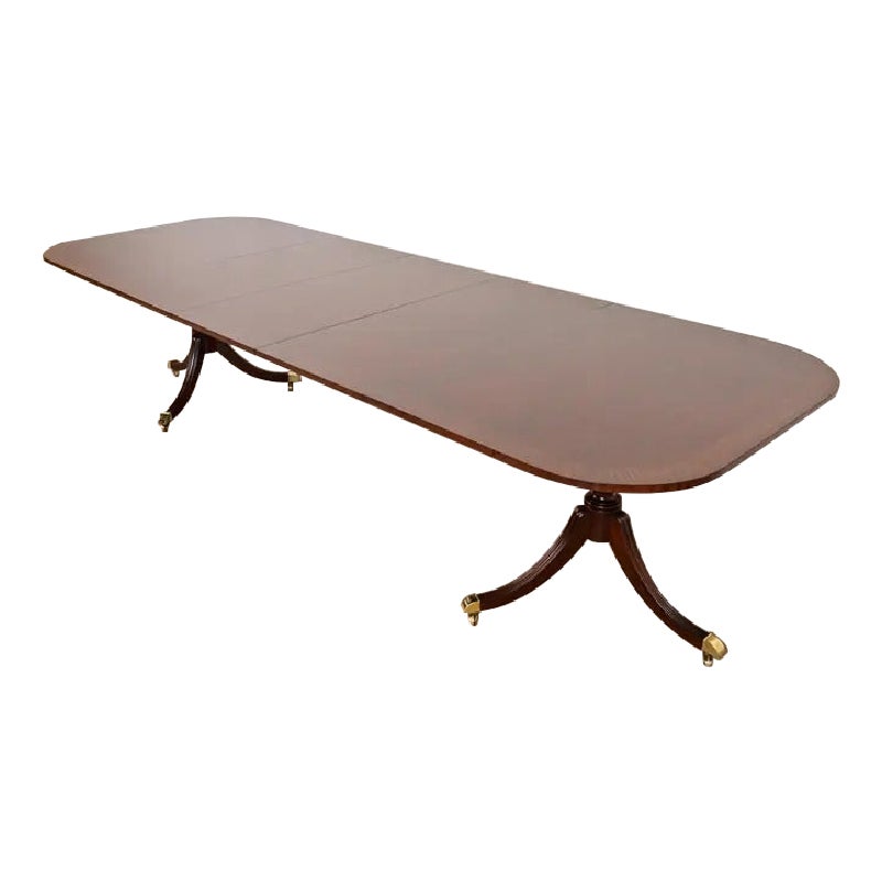 Tavolo da pranzo allungabile in mogano georgiano di Councill, appena rifinito in vendita