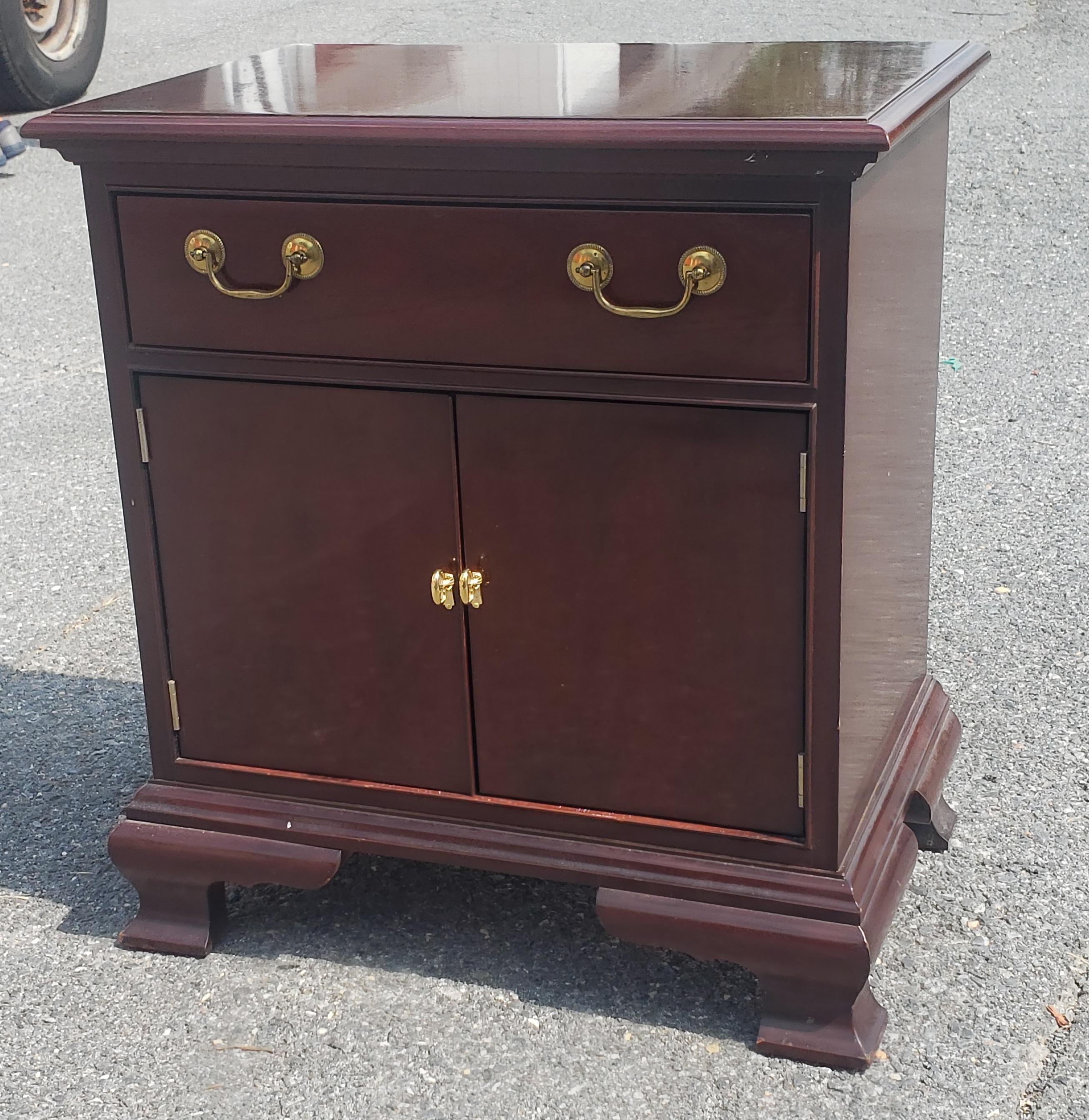 Councill Furniture Single Drawer Bedside Table Nightstand  In Good Condition For Sale In Germantown, MD