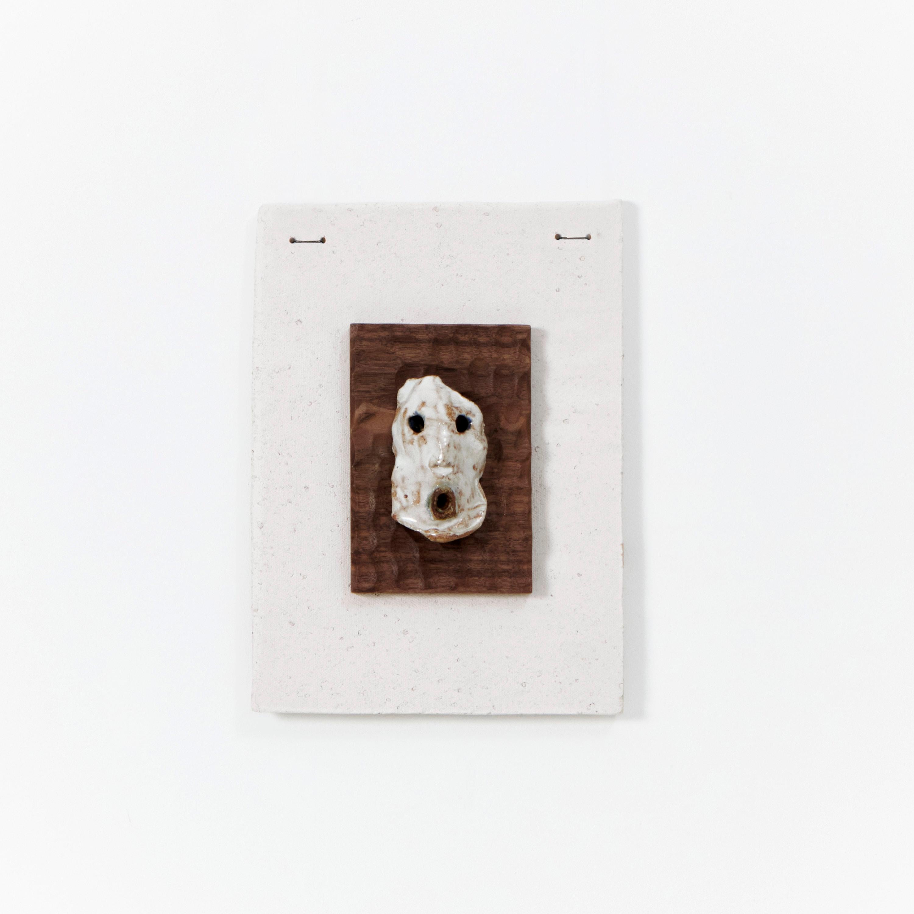 Portoghese Maschera Countenance o CARA in ceramica di Tom R Porter in vendita