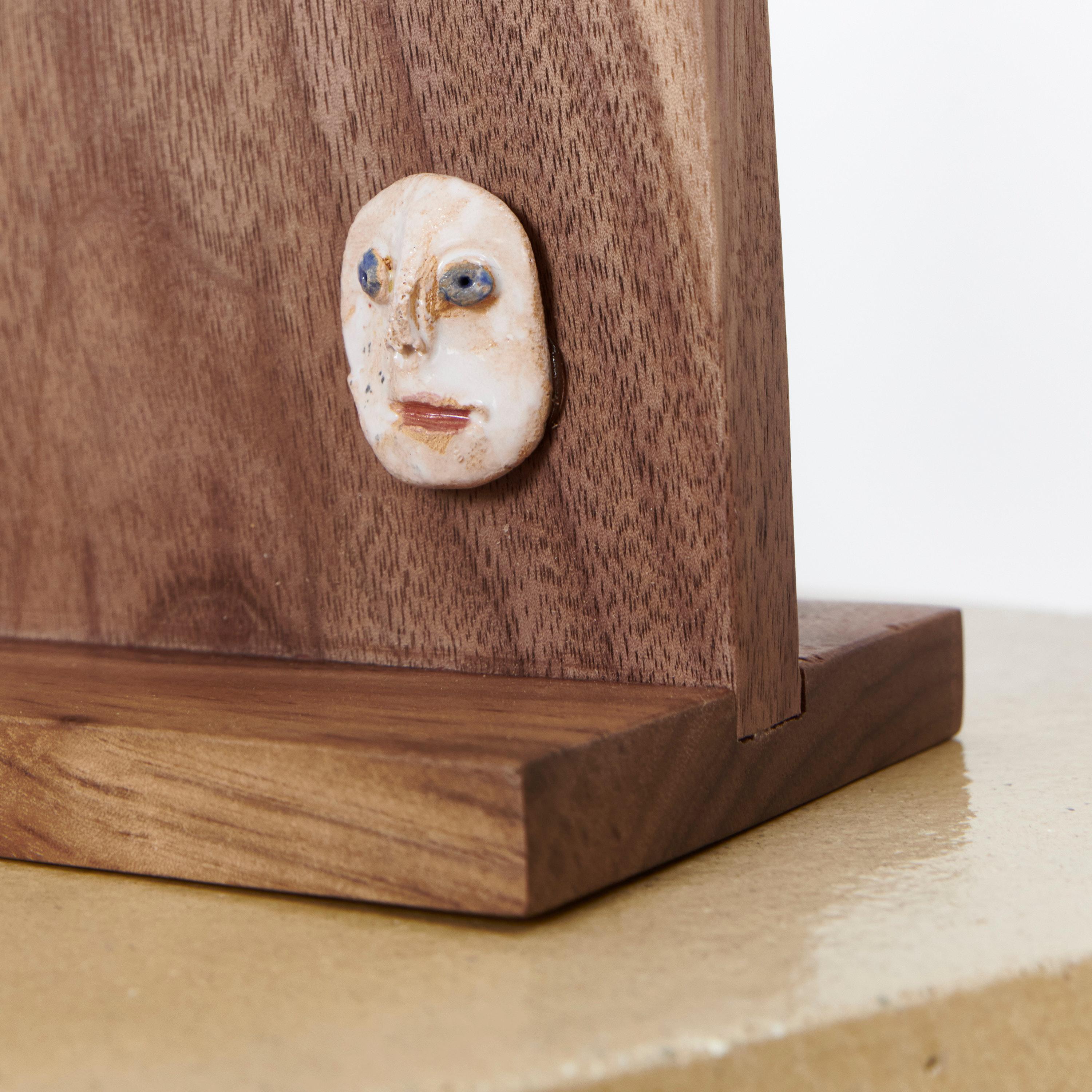 Portoghese Maschera Countenance o CARA in ceramica di Tom R Porter in vendita