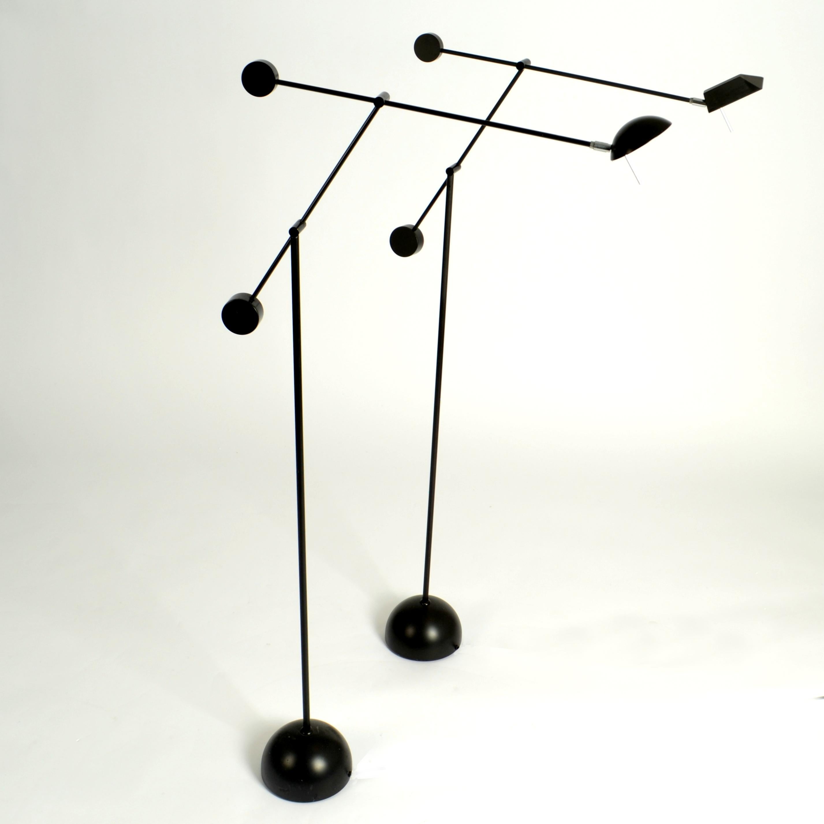 Lampadaire Counter Balance Minimaliste en noir 1970 en vente 5