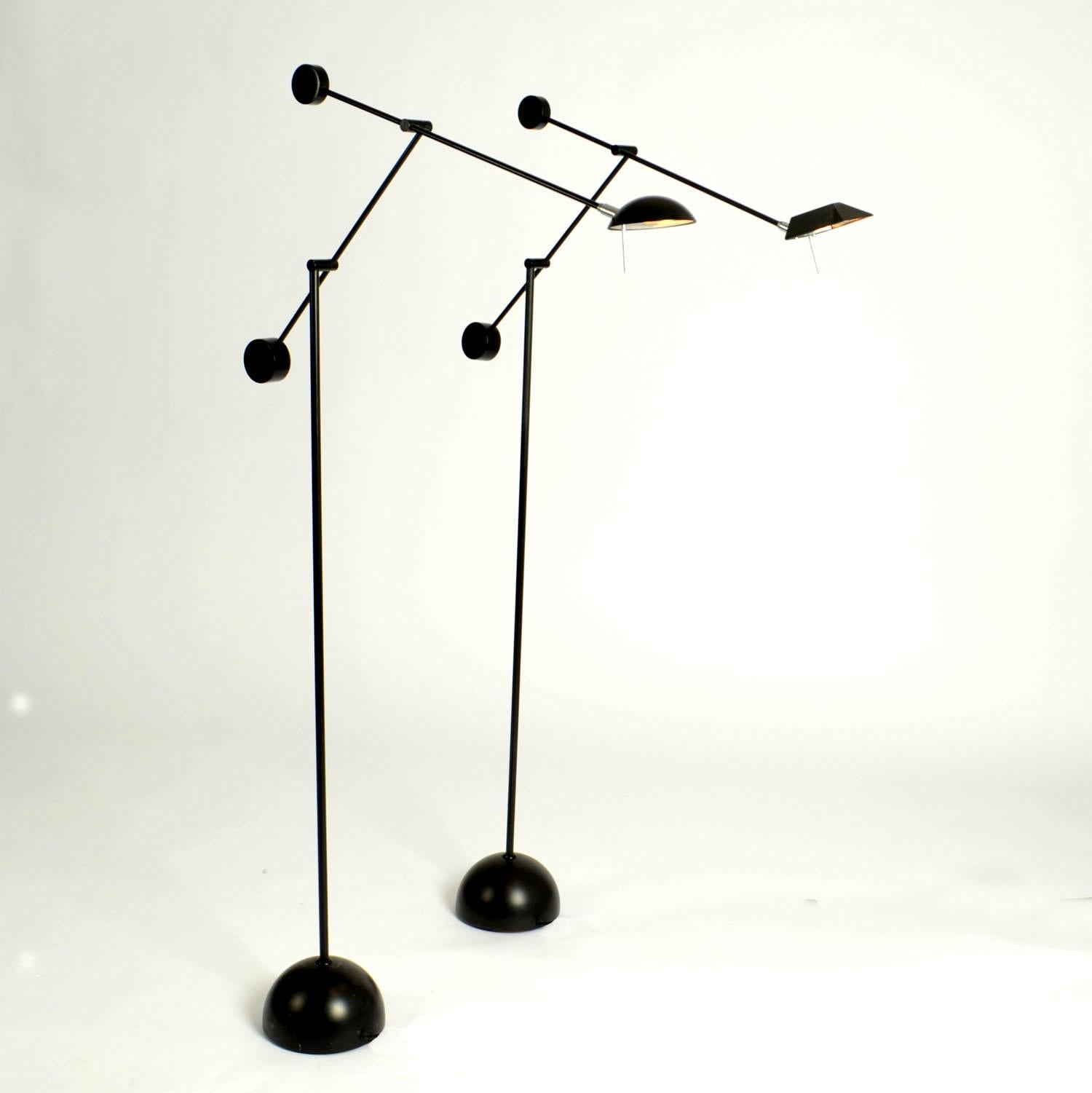 Lampadaire Counter Balance Minimaliste en noir 1970 en vente 6
