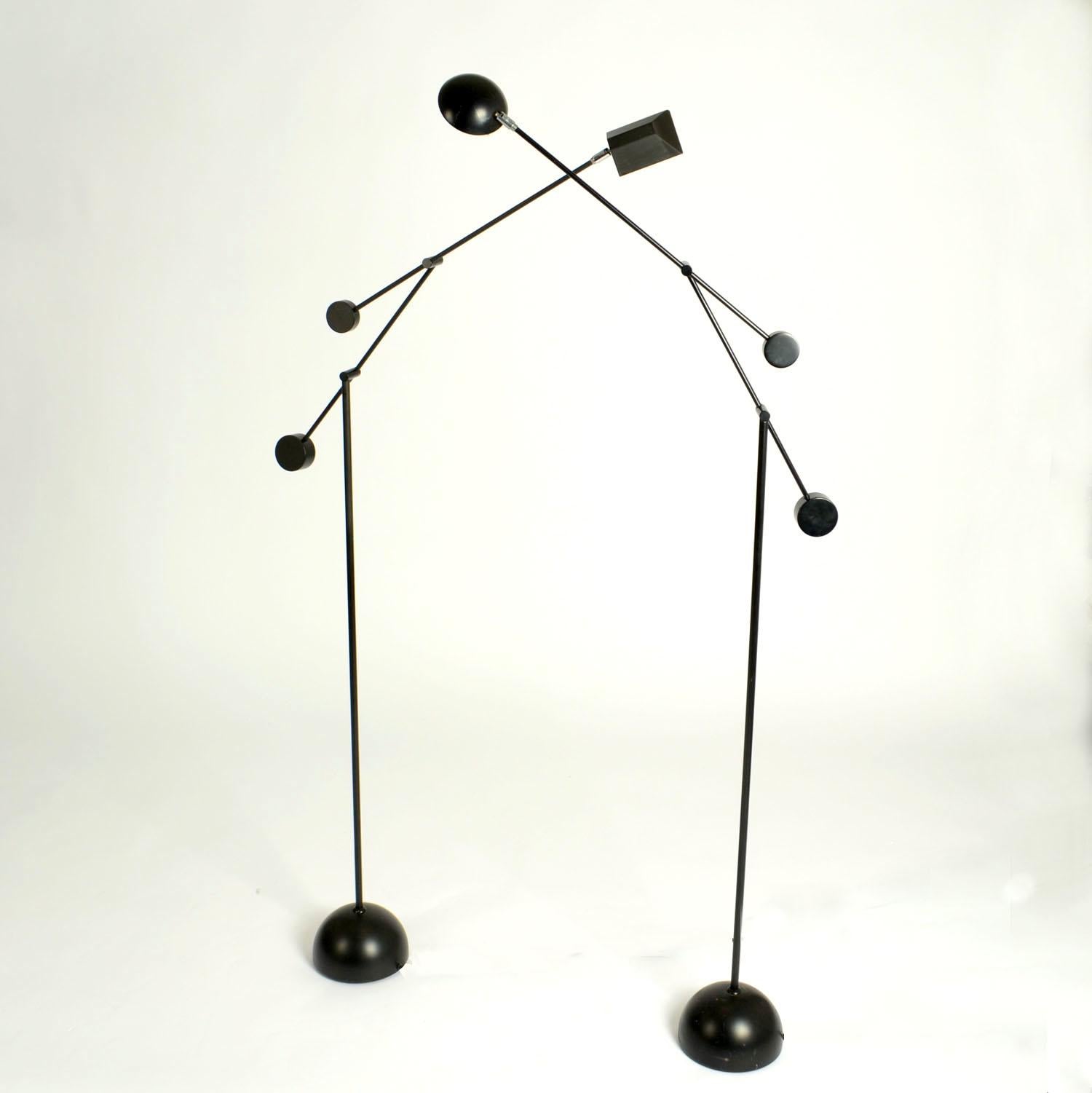 Lampadaire Counter Balance Minimaliste en noir 1970 en vente 8