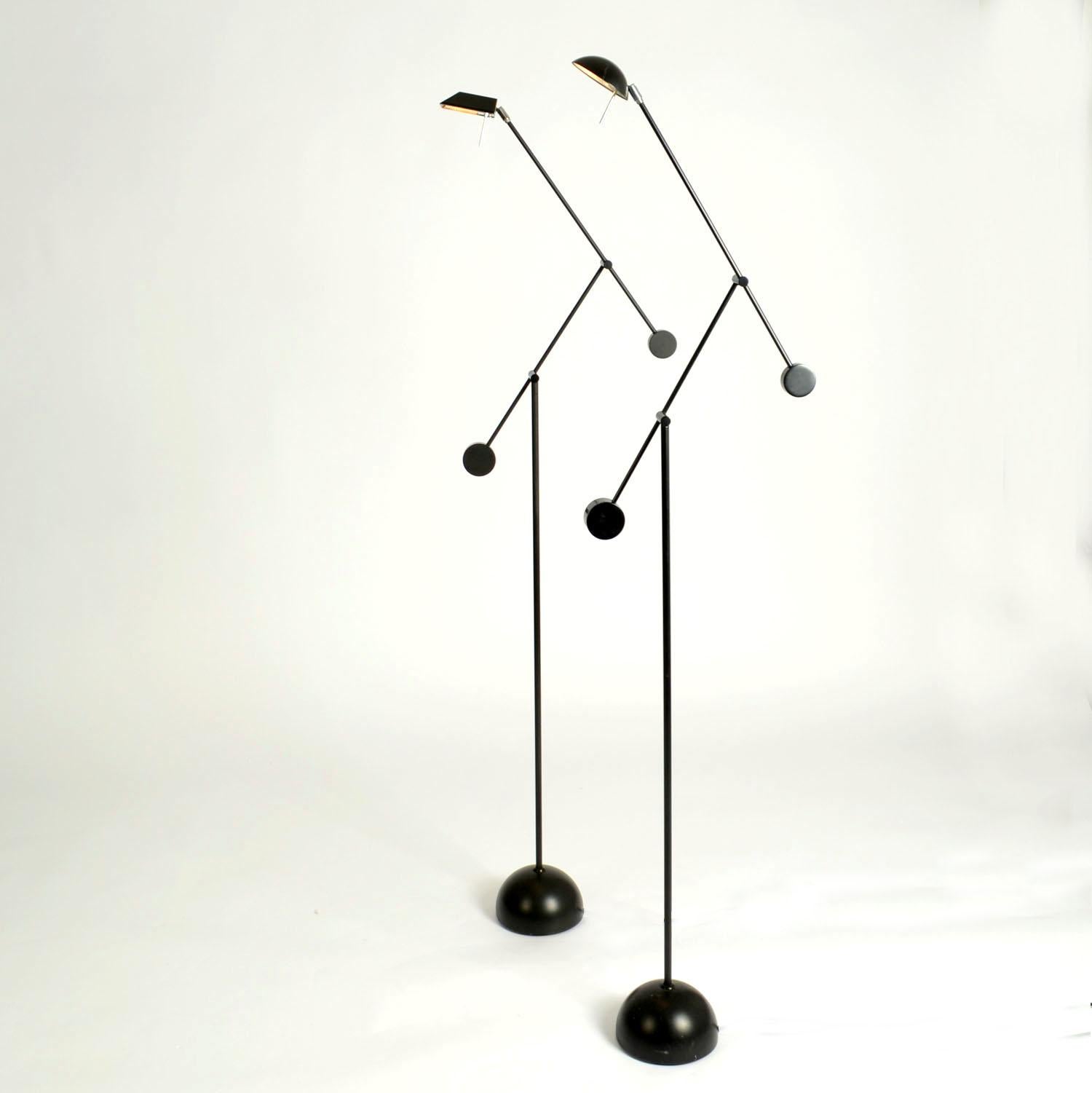 Lampadaire Counter Balance Minimaliste en noir 1970 en vente 1