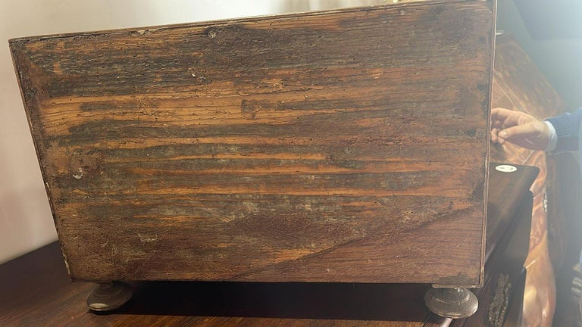Baroque COUNTER CASH  17th Century Flemish For Sale
