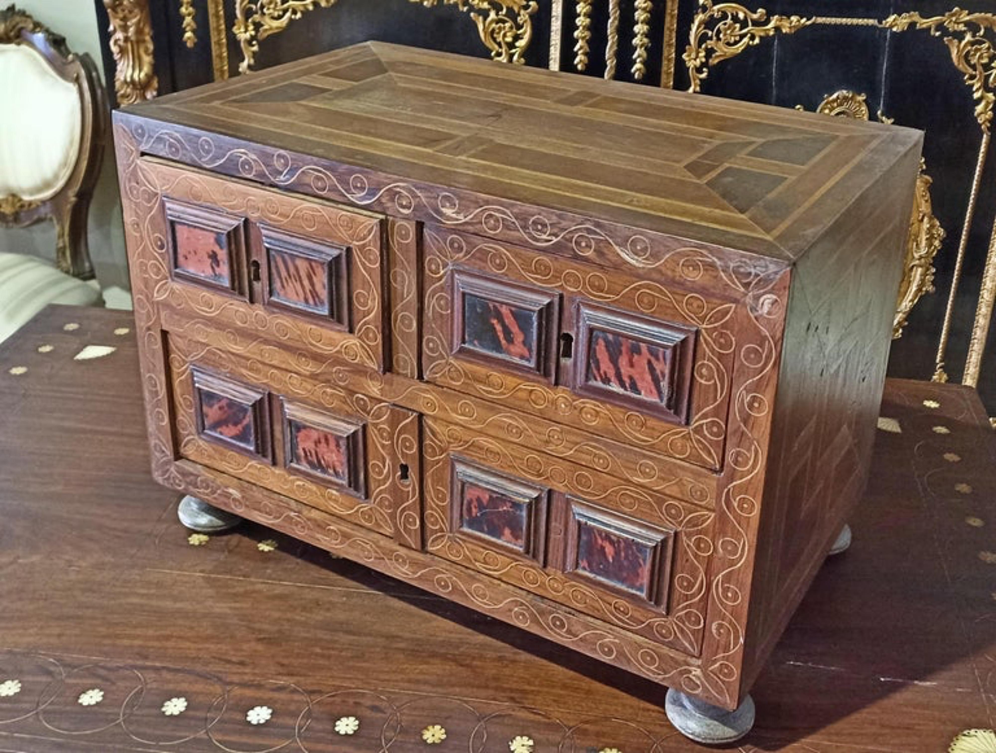 Wood COUNTER CASH  17th Century Flemish For Sale