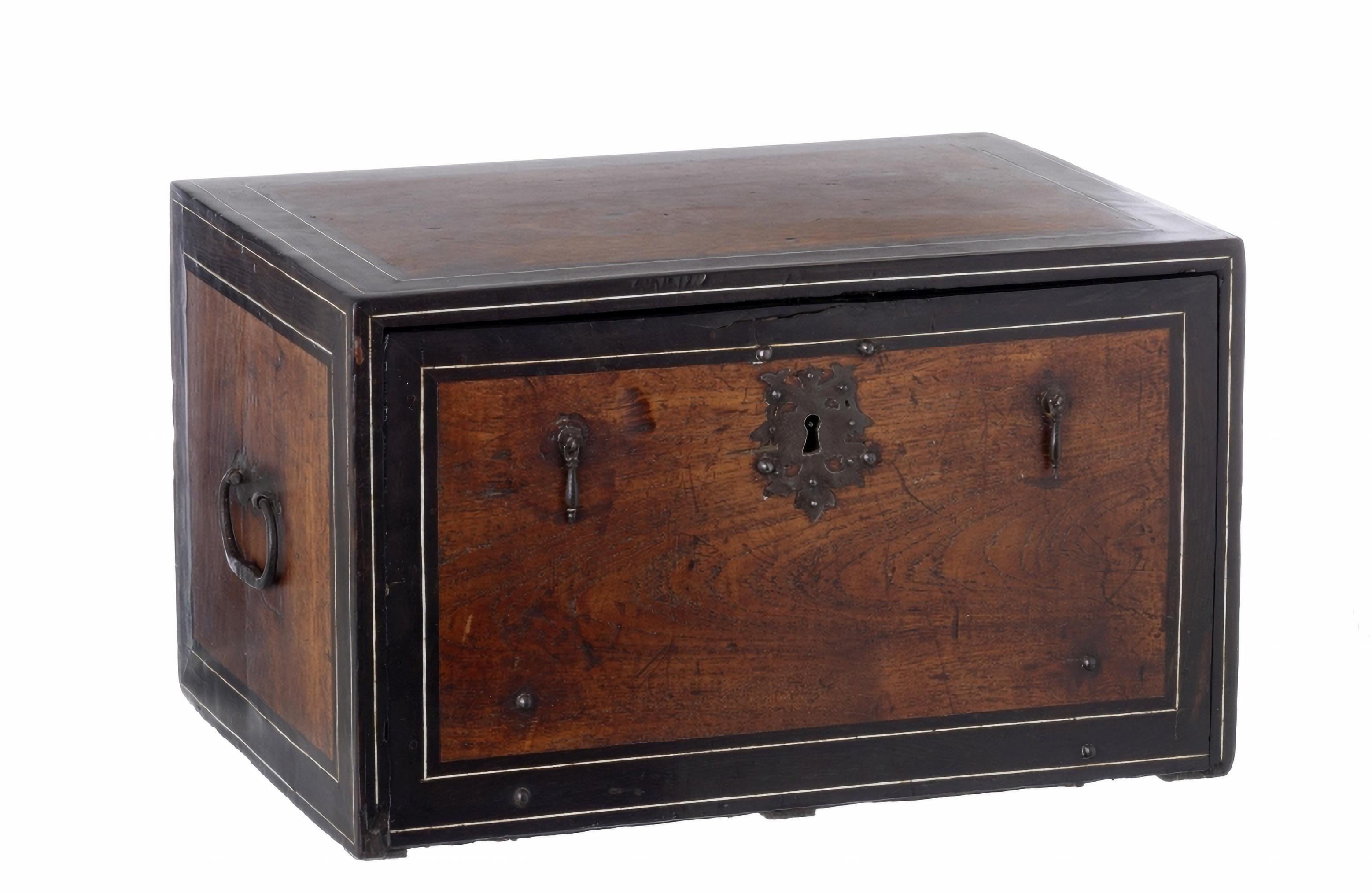 Hand-Crafted COUNTER CASH  Indo-Portuguese from the 17th century 