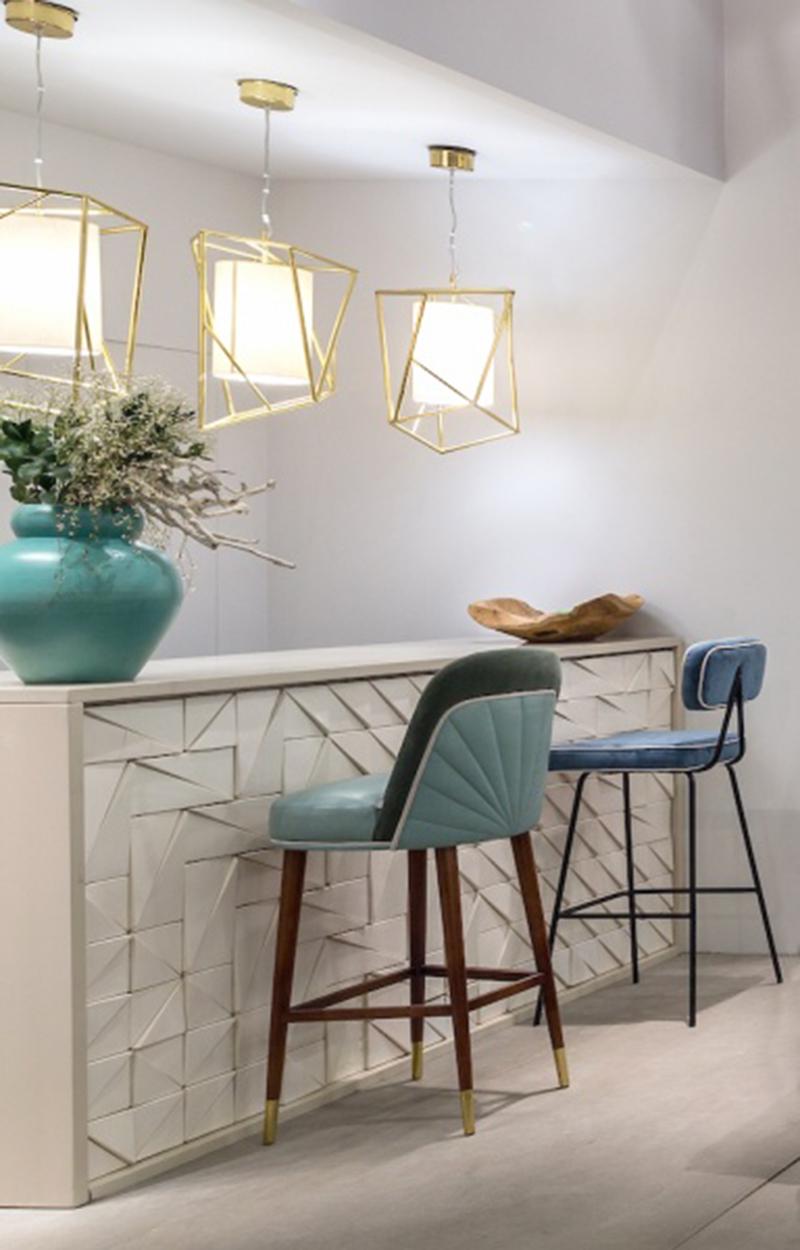 Counter Chair Frida Alumminum aus Massivholz, Messing und Polsterung Neu (Portugiesisch) im Angebot