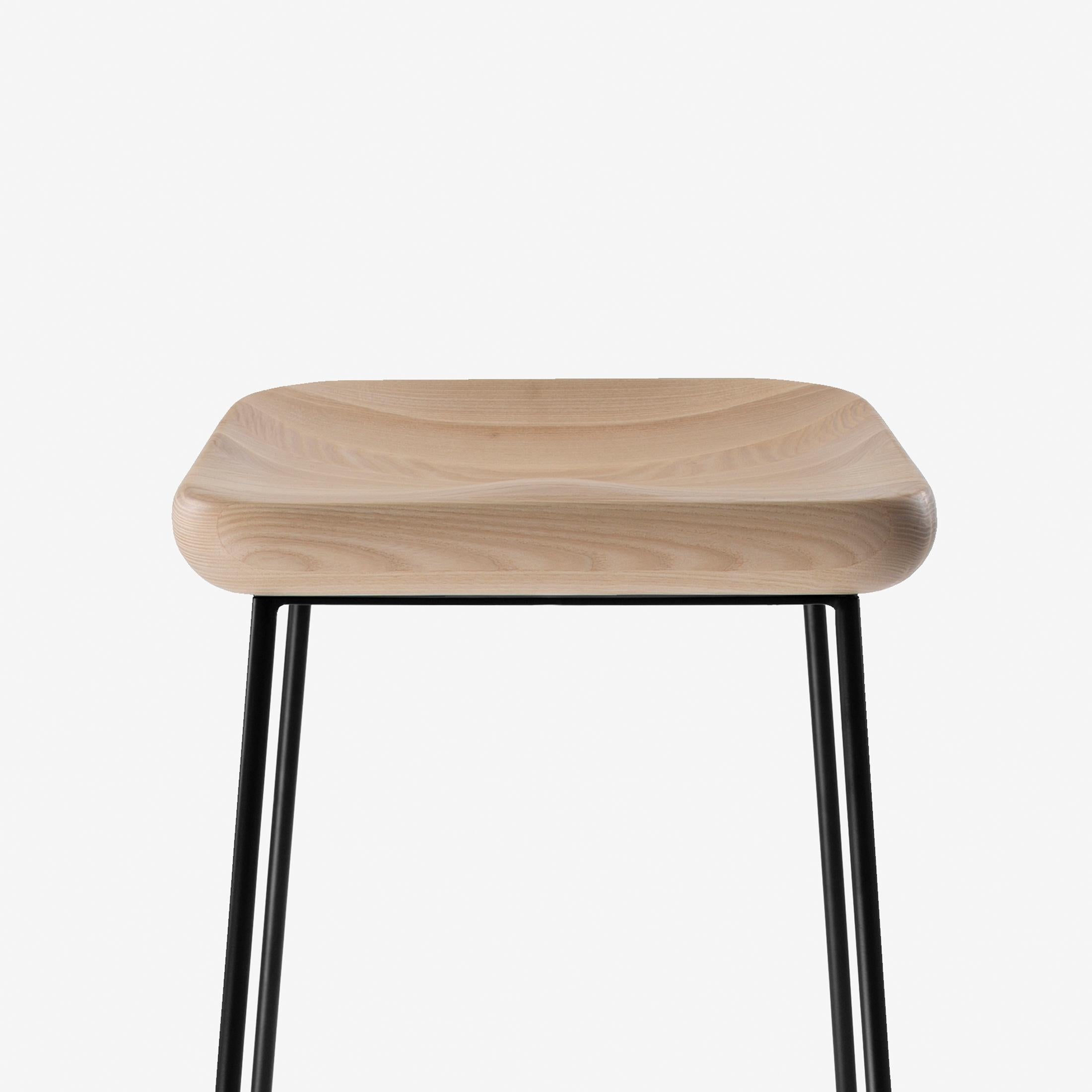 Counter Stool Wave with Solid Wood Seat and Steel Frame In New Condition For Sale In Kyiv, UA