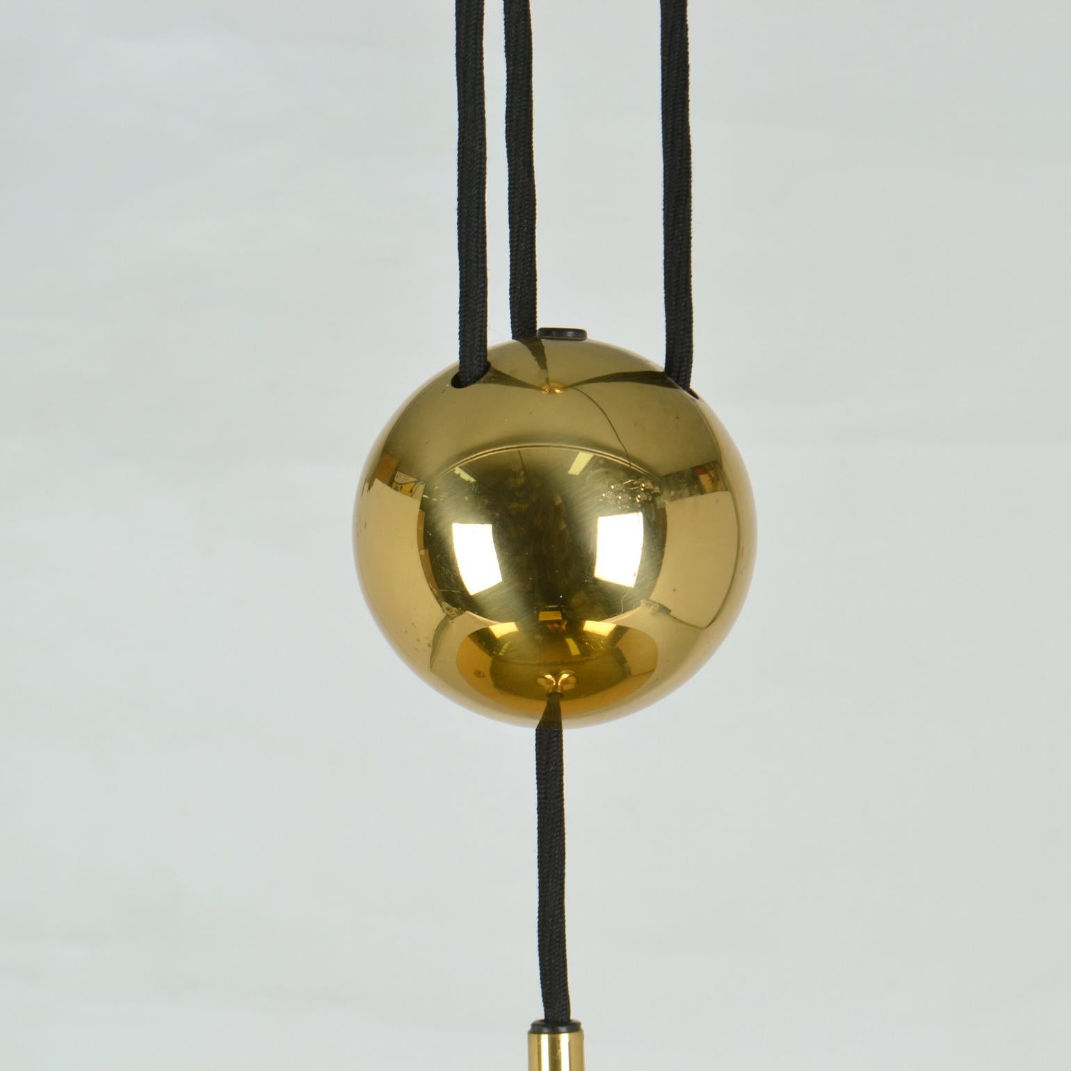 Counterbalance Brass Pendant Onos 55 by Florian Schulz 5