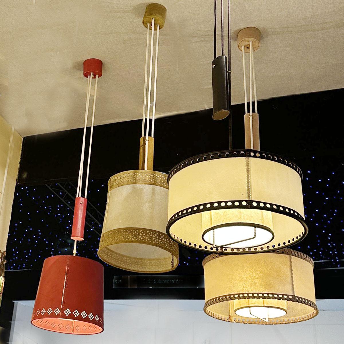 Laiton Counterbalance Pendant Lamp 1960's in Parchment and Black Leather en vente