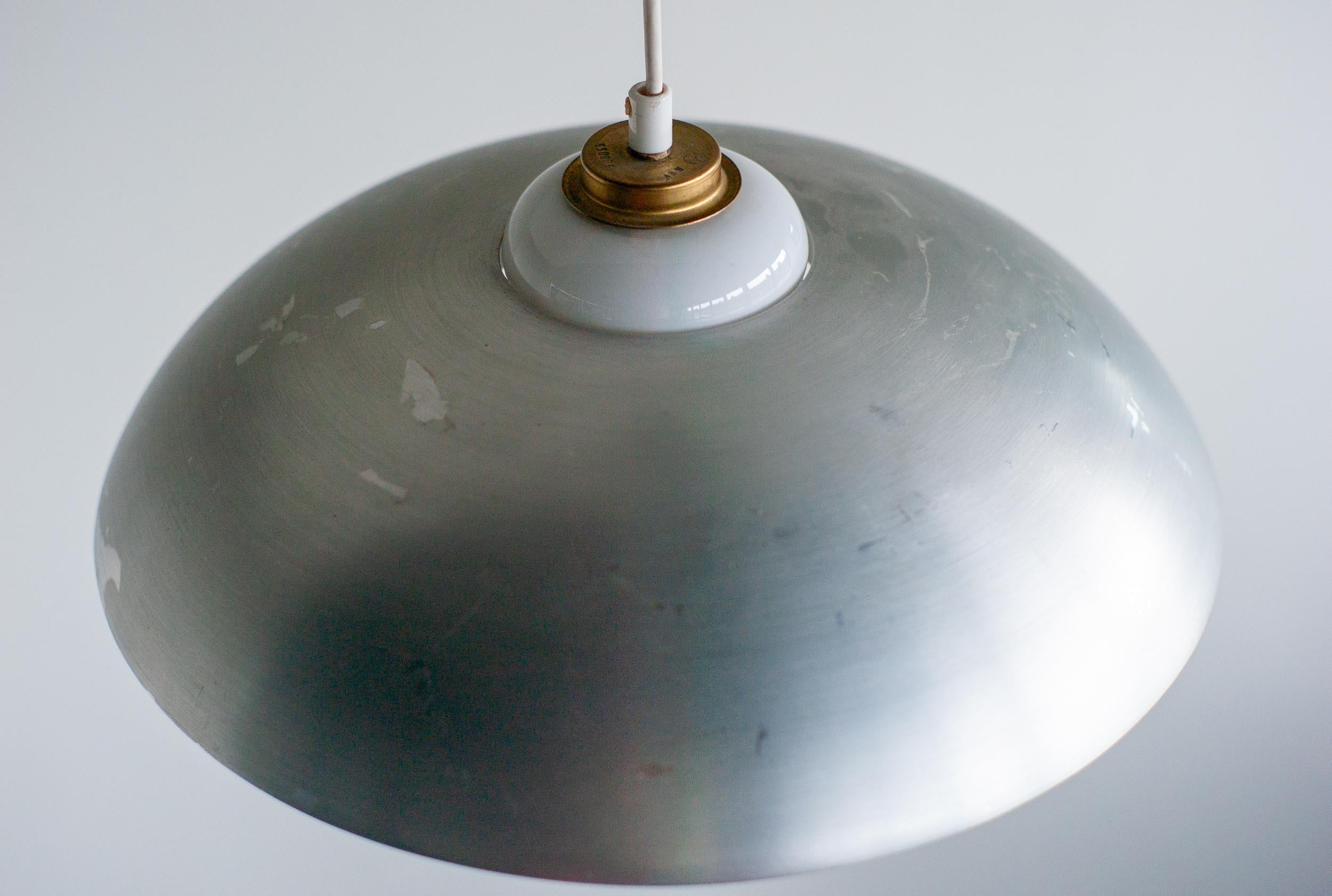 20ième siècle Lampe suspendue à contrepoids Nordiska Kompaniet, NK, Suède en vente